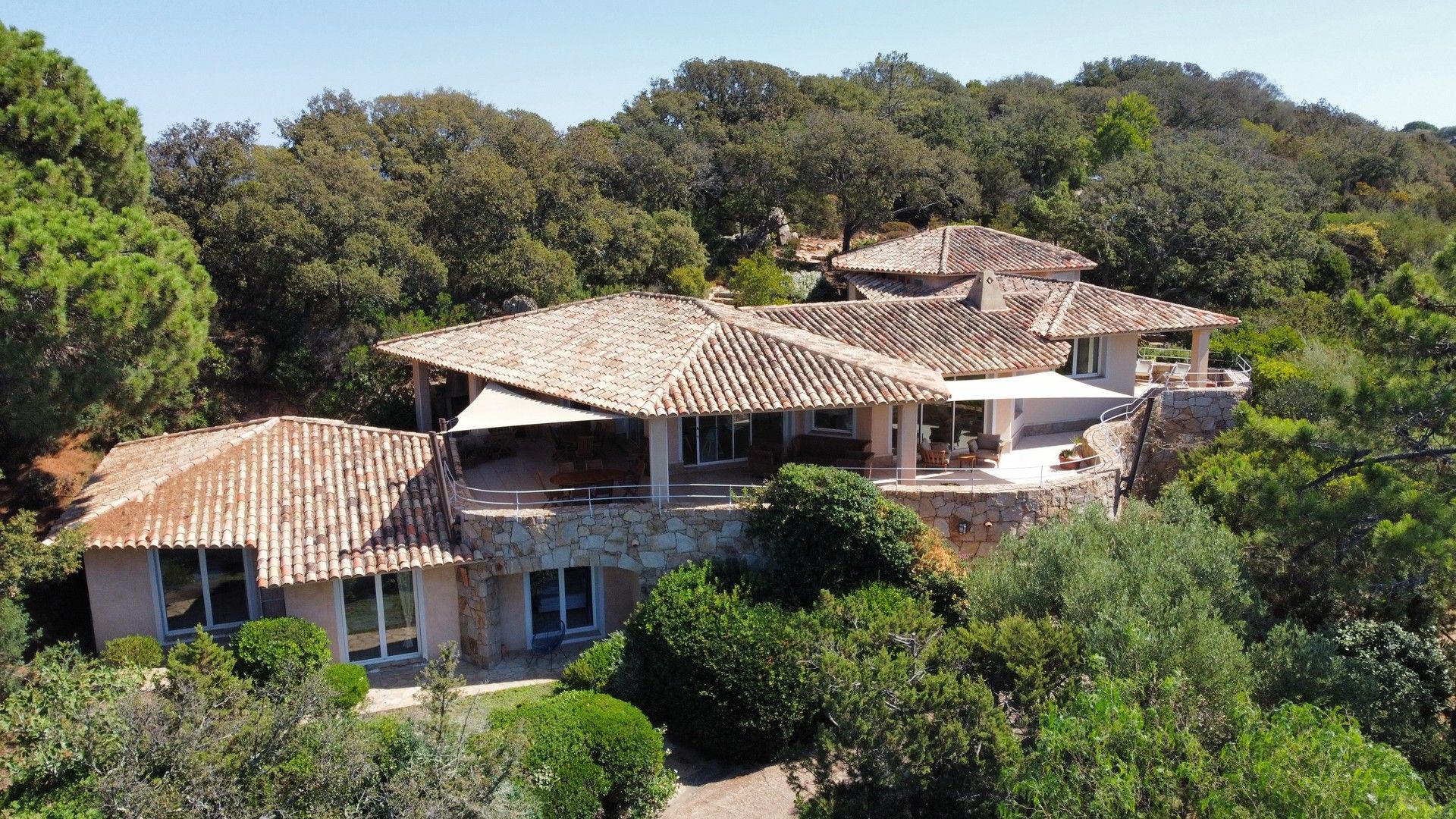 Location saisonnière Villa 7&nbsp;Pièces 250&nbsp;m² Lecci