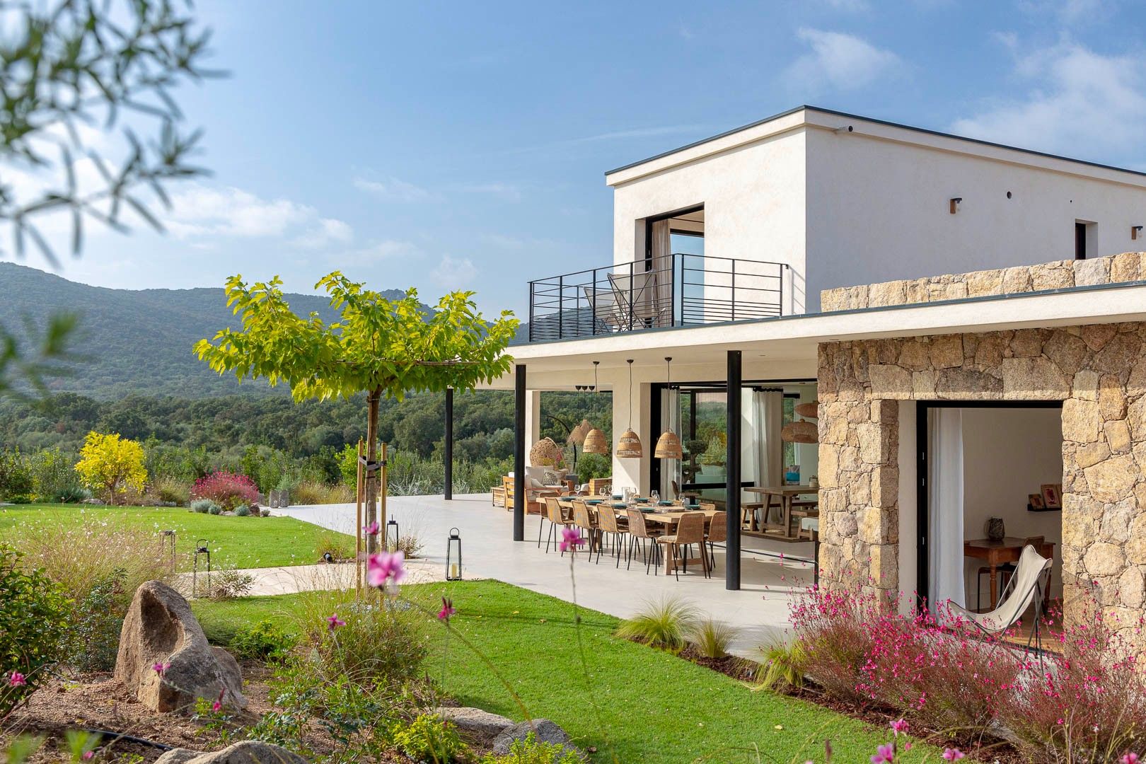 Location saisonnière Villa 6&nbsp;Pièces 250&nbsp;m² Sainte-Lucie De Porto-Vecchio