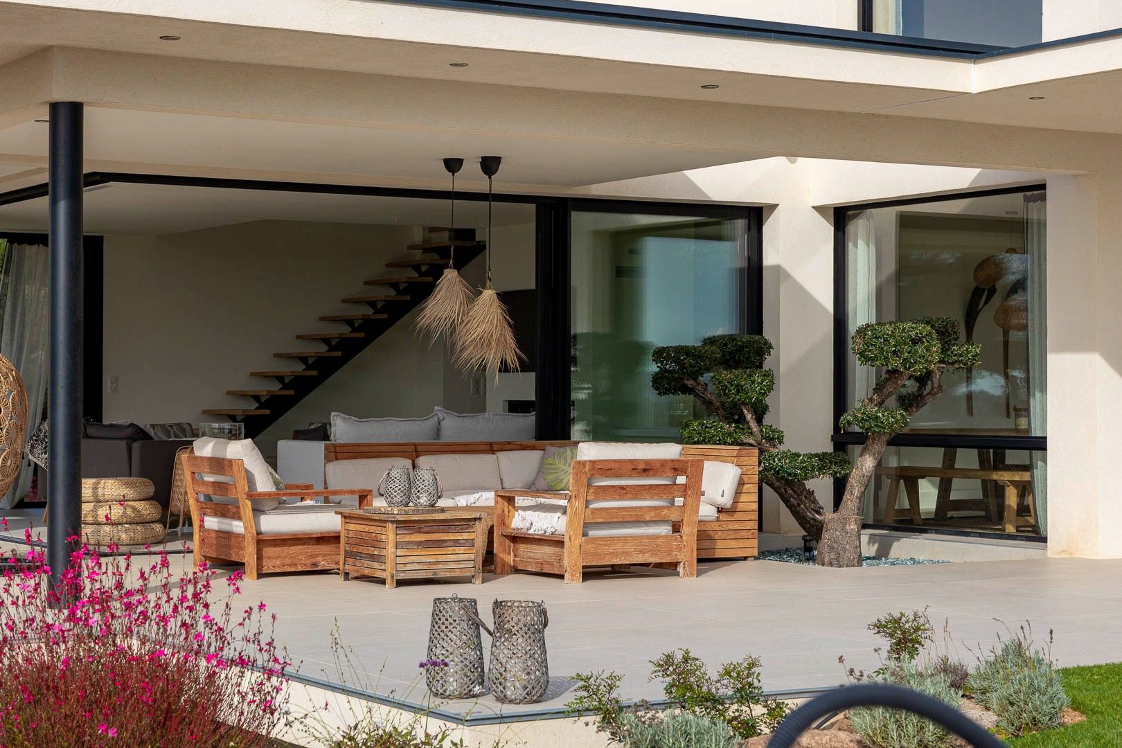 Location saisonnière Villa 6&nbsp;Pièces 250&nbsp;m² Sainte-Lucie De Porto-Vecchio