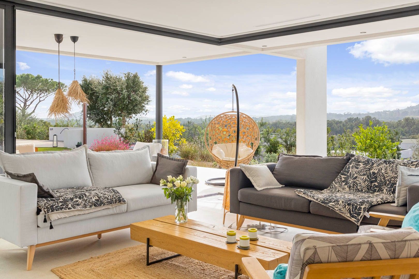 Location saisonnière Villa 6&nbsp;Pièces 250&nbsp;m² Sainte-Lucie De Porto-Vecchio