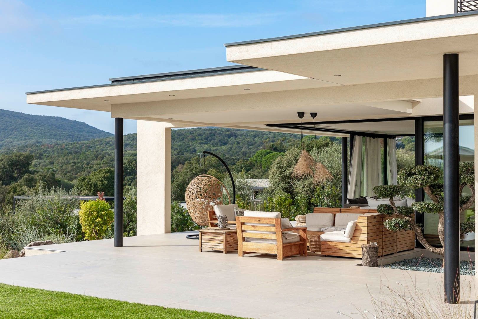 Location saisonnière Villa 6&nbsp;Pièces 250&nbsp;m² Sainte-Lucie De Porto-Vecchio