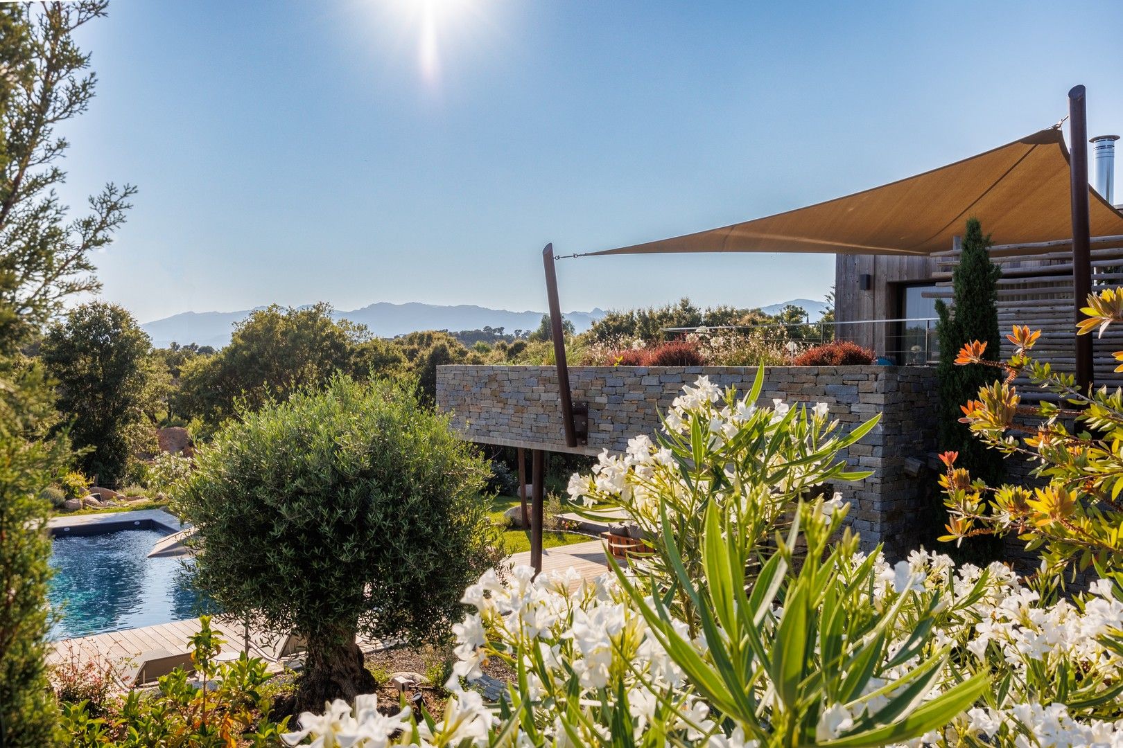 Location saisonnière Villa 5&nbsp;Pièces 190&nbsp;m² Sainte-Lucie De Porto-Vecchio