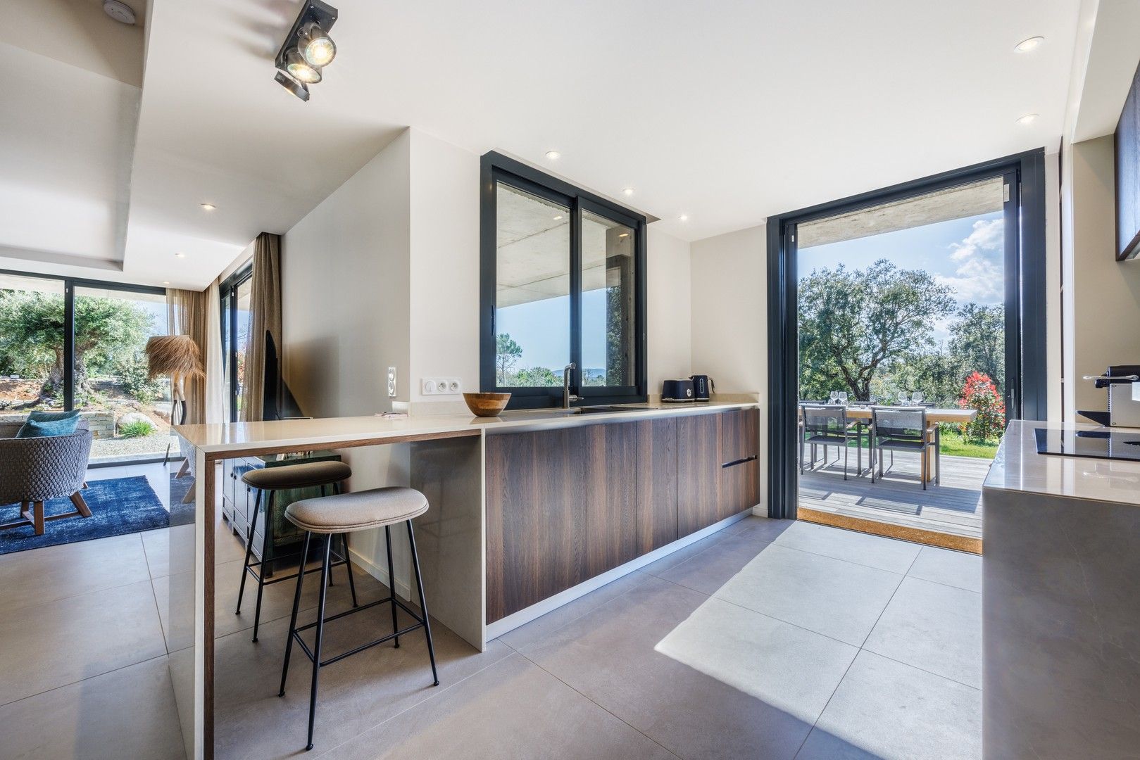 Location saisonnière Villa 5&nbsp;Pièces 190&nbsp;m² Sainte-Lucie De Porto-Vecchio