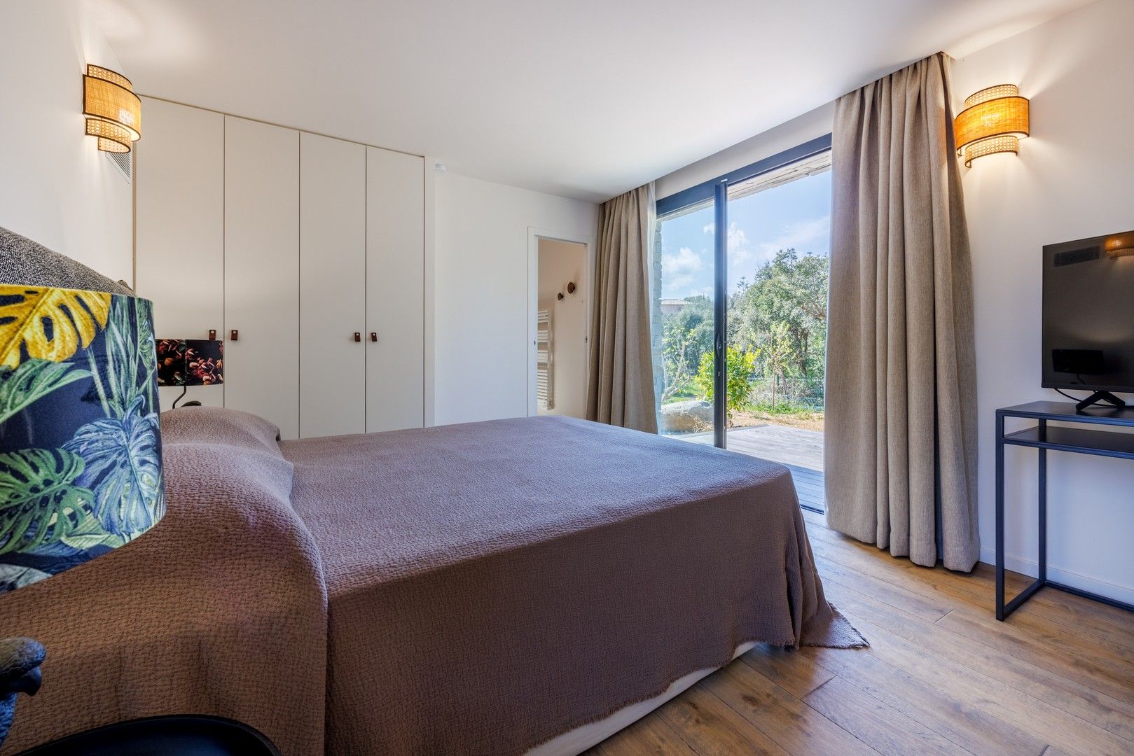 Location saisonnière Villa 5&nbsp;Pièces 190&nbsp;m² Sainte-Lucie De Porto-Vecchio