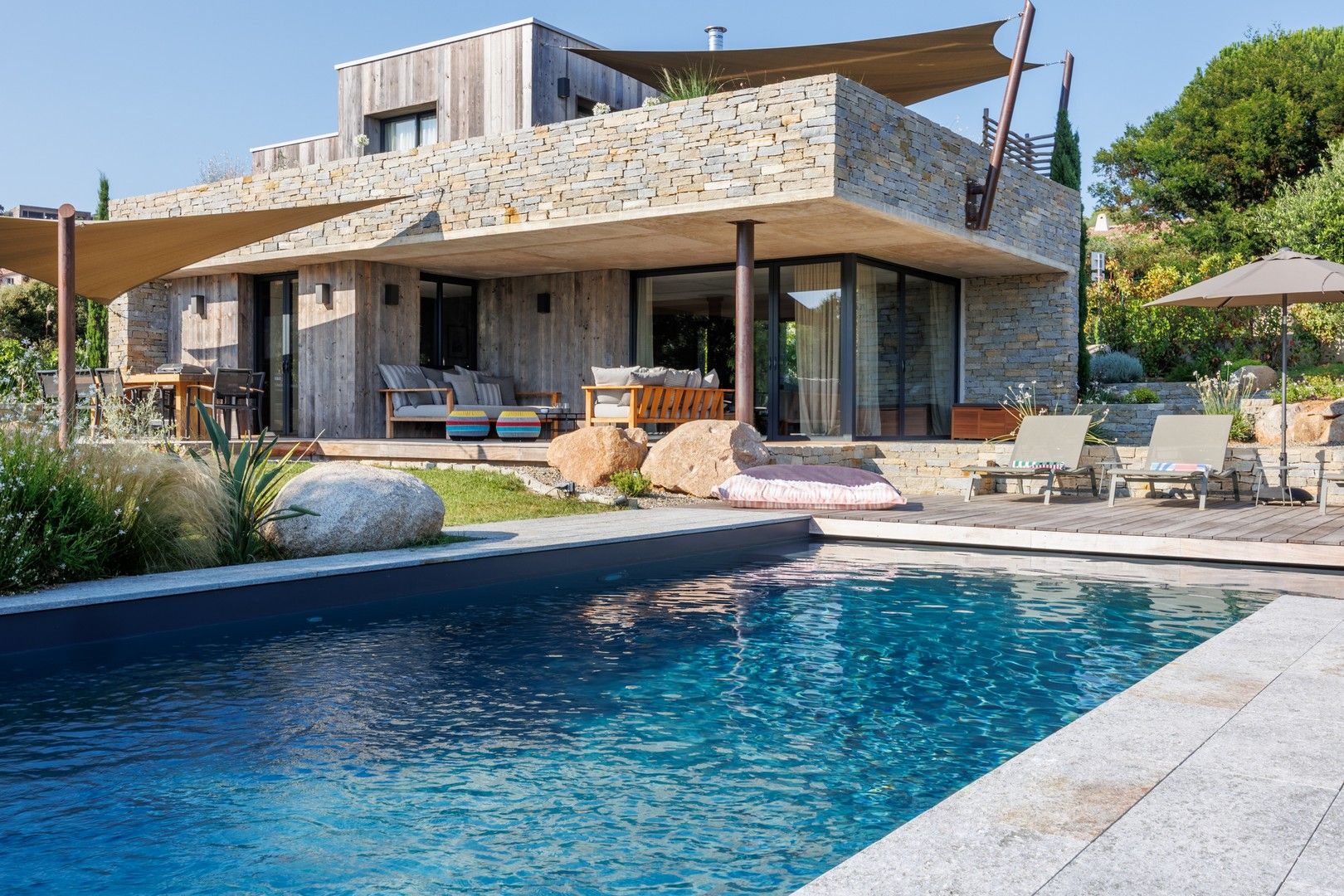 Location saisonnière Villa 5&nbsp;Pièces 190&nbsp;m² Sainte-Lucie De Porto-Vecchio