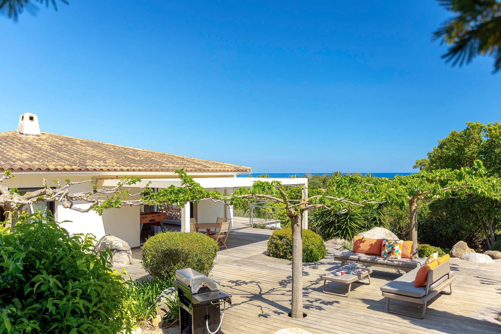 Location saisonnière Villa 6&nbsp;Pièces 200&nbsp;m² Sainte-Lucie De Porto-Vecchio