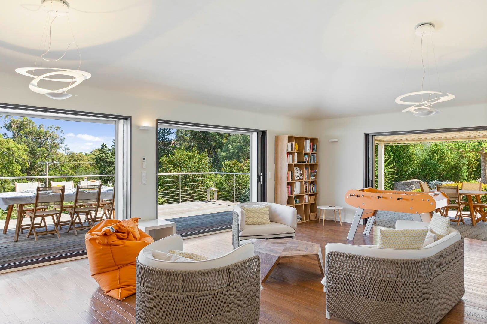 Location saisonnière Villa 6&nbsp;Pièces 200&nbsp;m² Sainte-Lucie De Porto-Vecchio