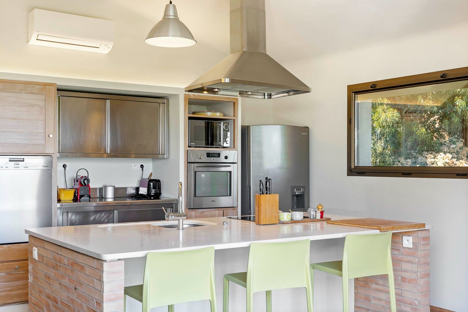Location saisonnière Villa 6&nbsp;Pièces 200&nbsp;m² Sainte-Lucie De Porto-Vecchio