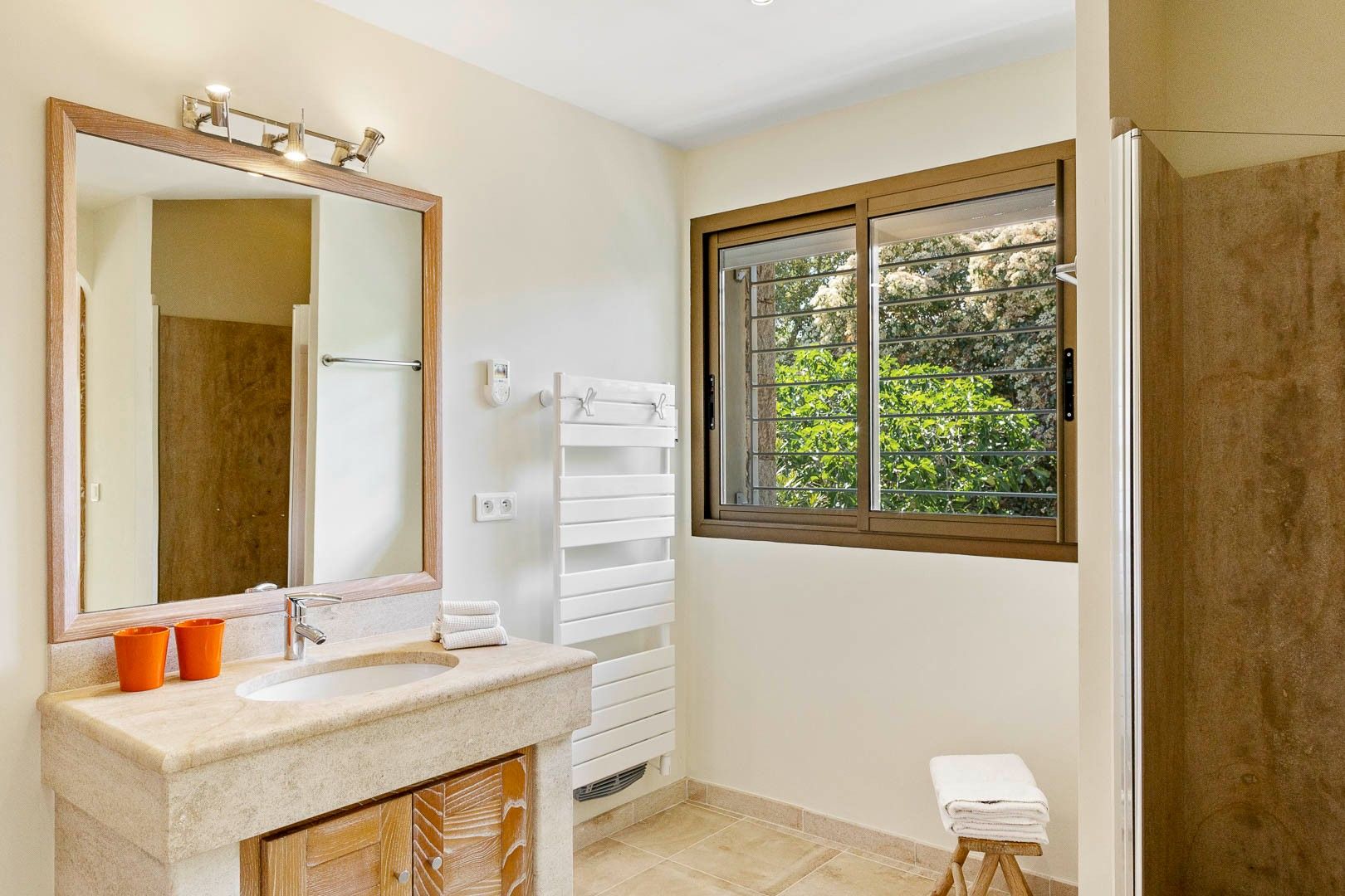 Location saisonnière Villa 6&nbsp;Pièces 200&nbsp;m² Sainte-Lucie De Porto-Vecchio