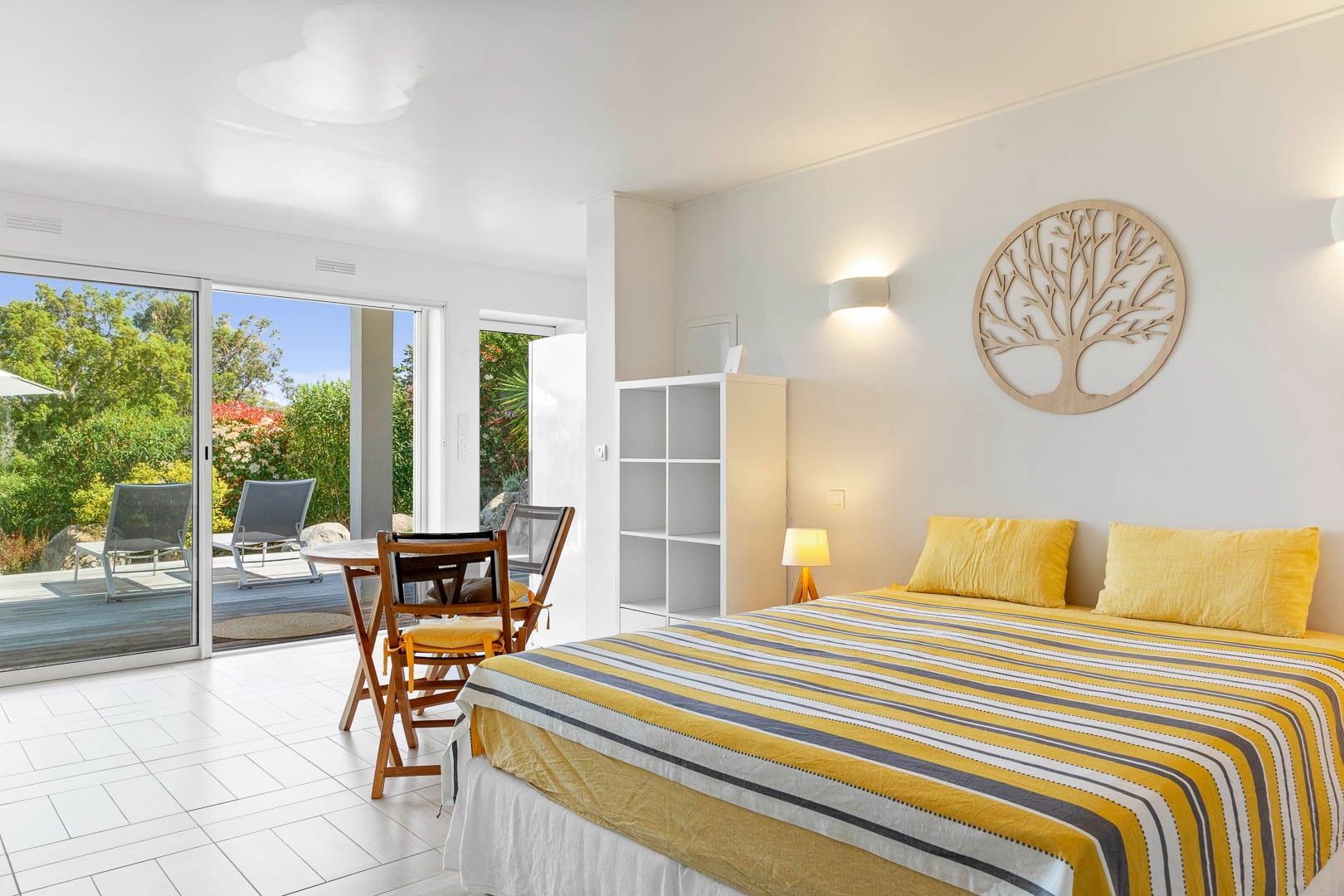 Location saisonnière Villa 6&nbsp;Pièces 200&nbsp;m² Sainte-Lucie De Porto-Vecchio