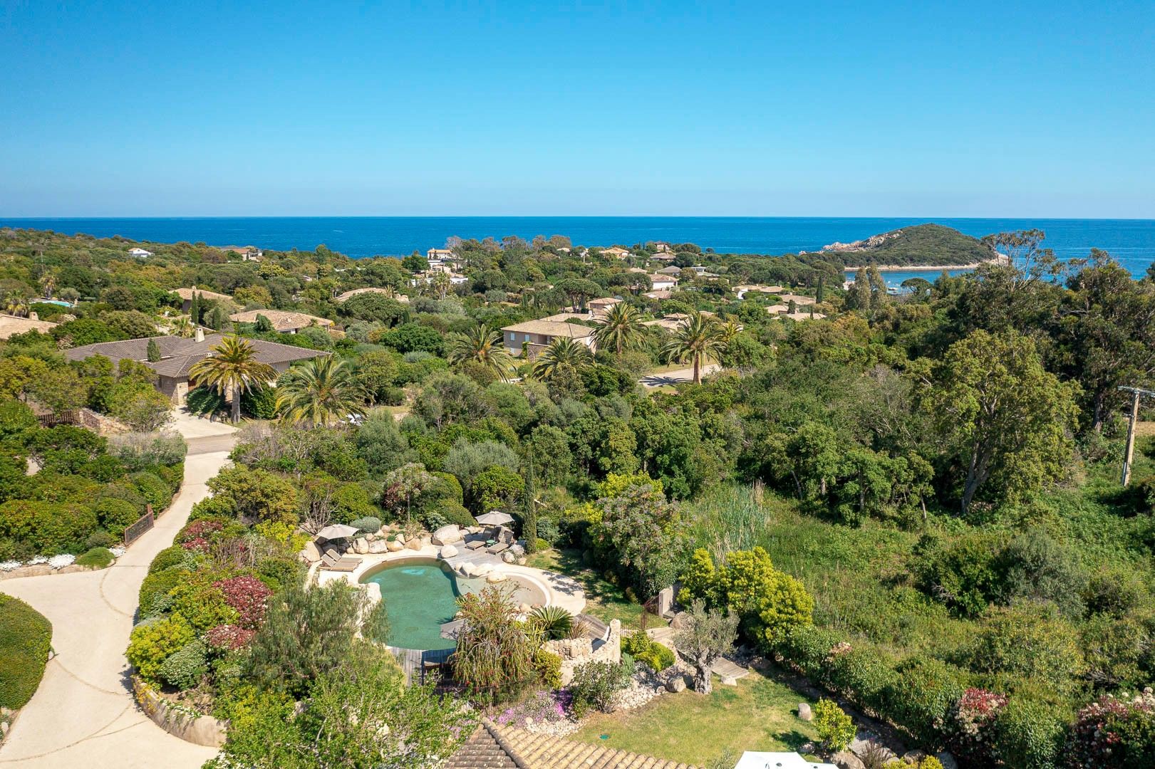 Location saisonnière Villa 6&nbsp;Pièces 200&nbsp;m² Sainte-Lucie De Porto-Vecchio