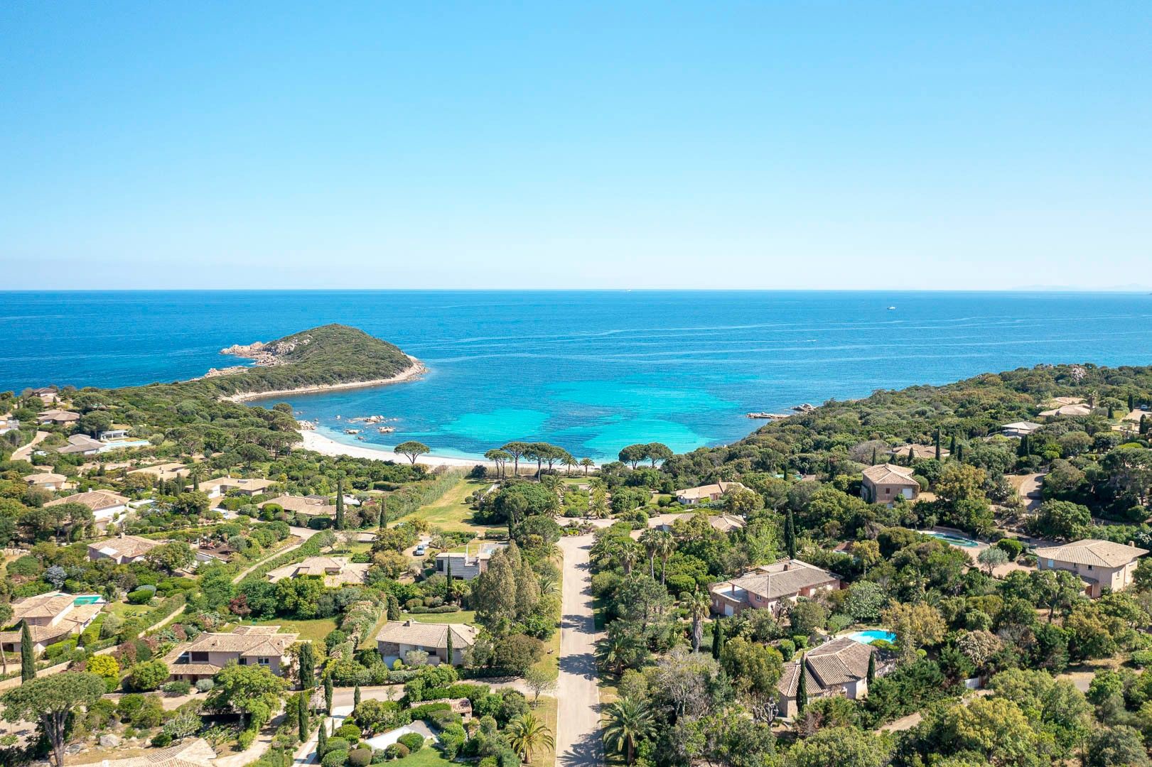 Location saisonnière Villa 6&nbsp;Pièces 200&nbsp;m² Sainte-Lucie De Porto-Vecchio