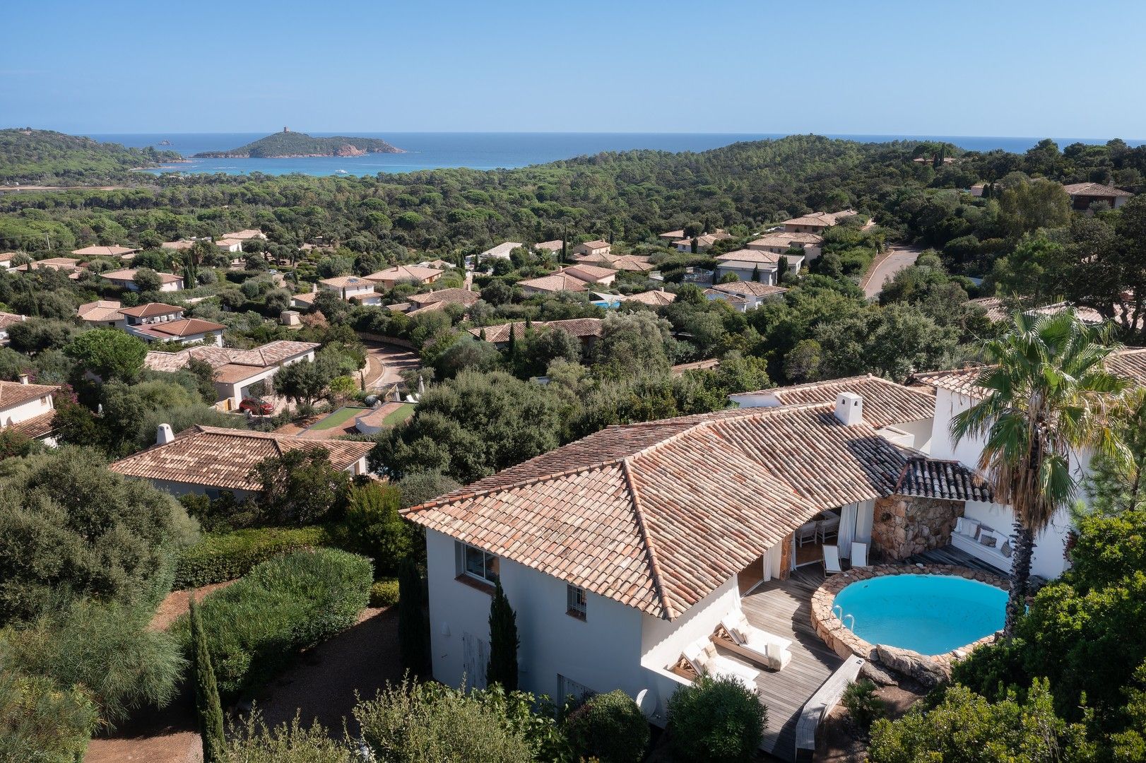 Location saisonnière Villa 6&nbsp;Pièces 200&nbsp;m² Sainte-Lucie De Porto-Vecchio
