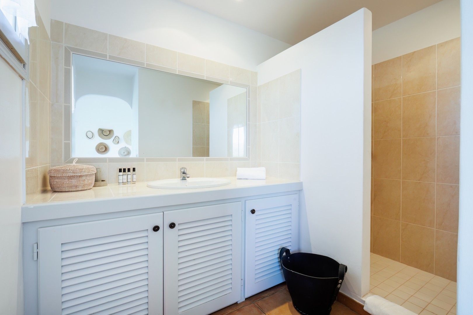 Location saisonnière Villa 6&nbsp;Pièces 200&nbsp;m² Sainte-Lucie De Porto-Vecchio