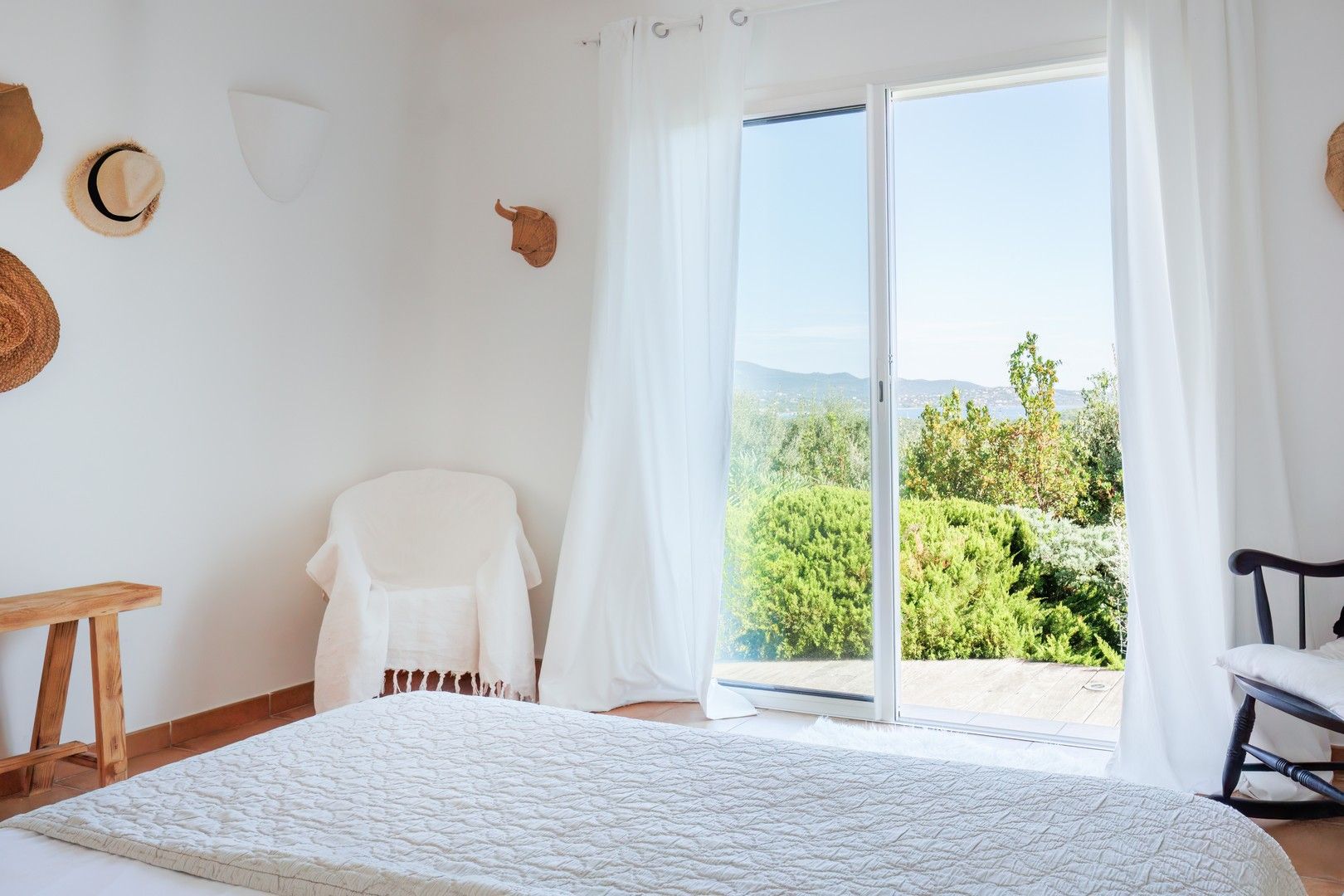 Location saisonnière Villa 6&nbsp;Pièces 200&nbsp;m² Sainte-Lucie De Porto-Vecchio