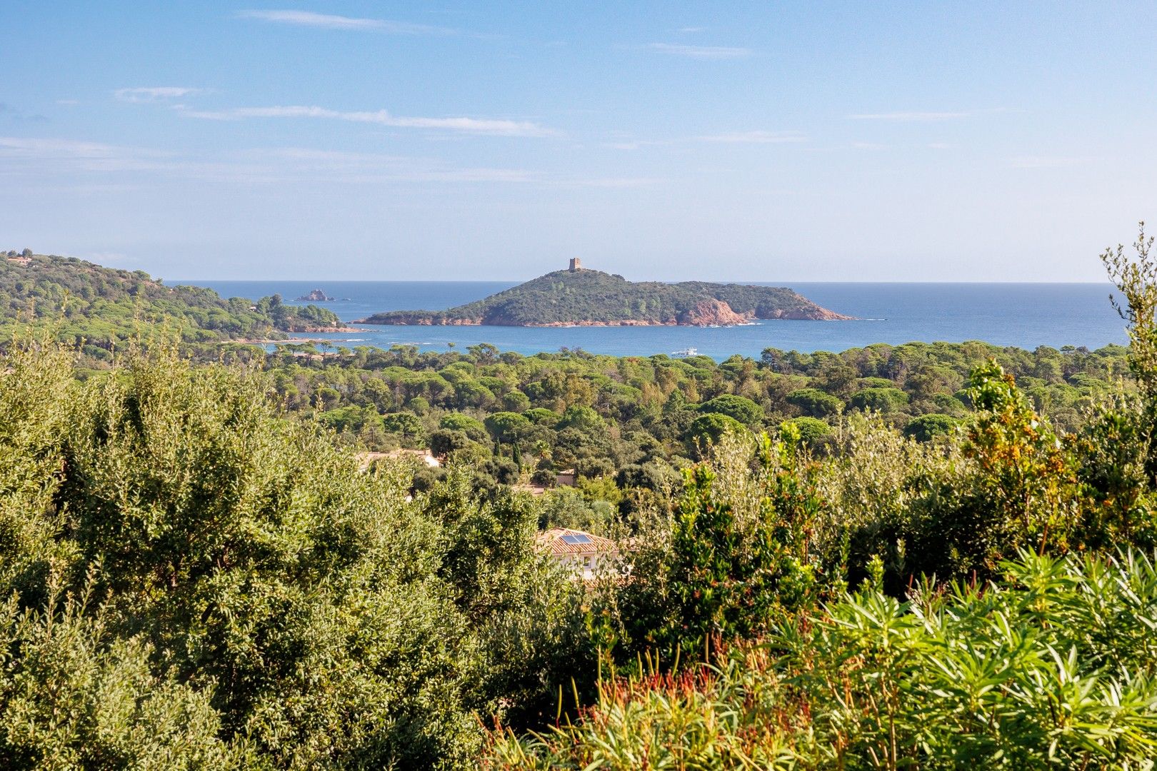 Location saisonnière Villa 6&nbsp;Pièces 200&nbsp;m² Sainte-Lucie De Porto-Vecchio