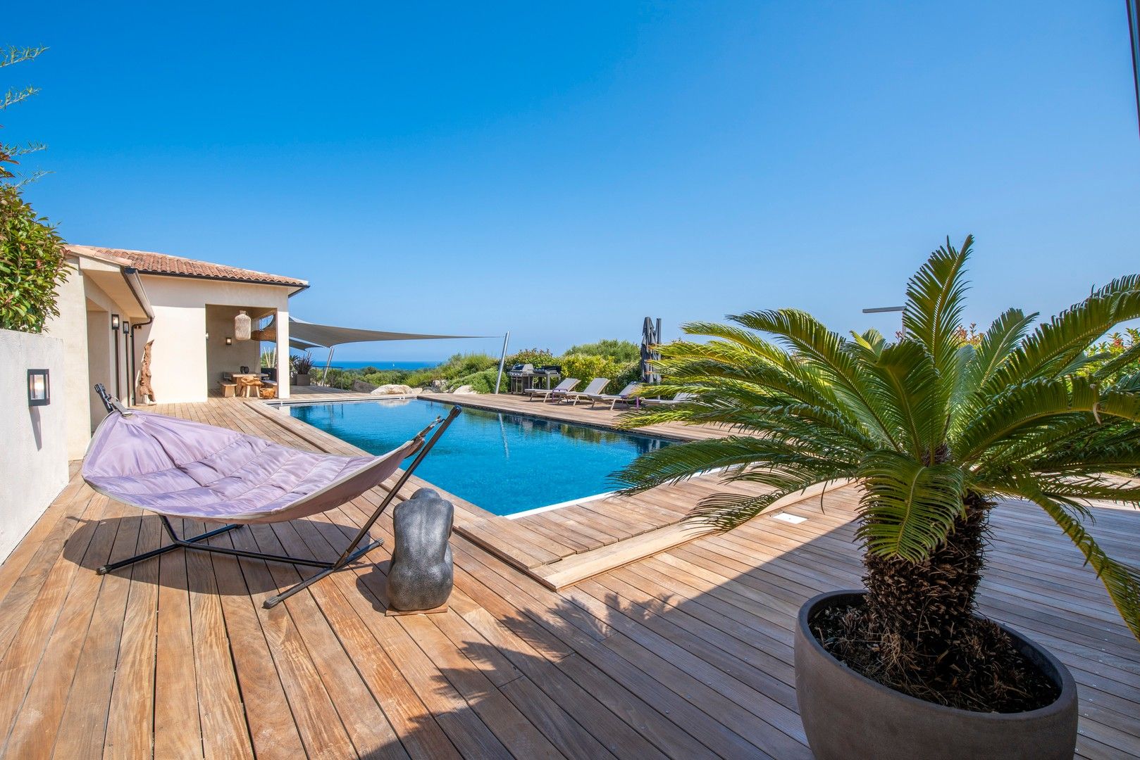 Sale Villa 6&nbsp;rooms 225&nbsp;m² Sainte-Lucie De Porto-Vecchio