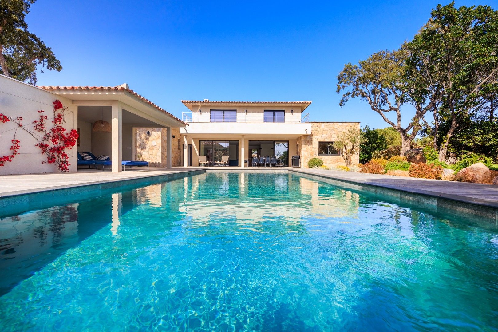 Location saisonnière Villa 6&nbsp;Pièces 250&nbsp;m² Sainte-Lucie De Porto-Vecchio