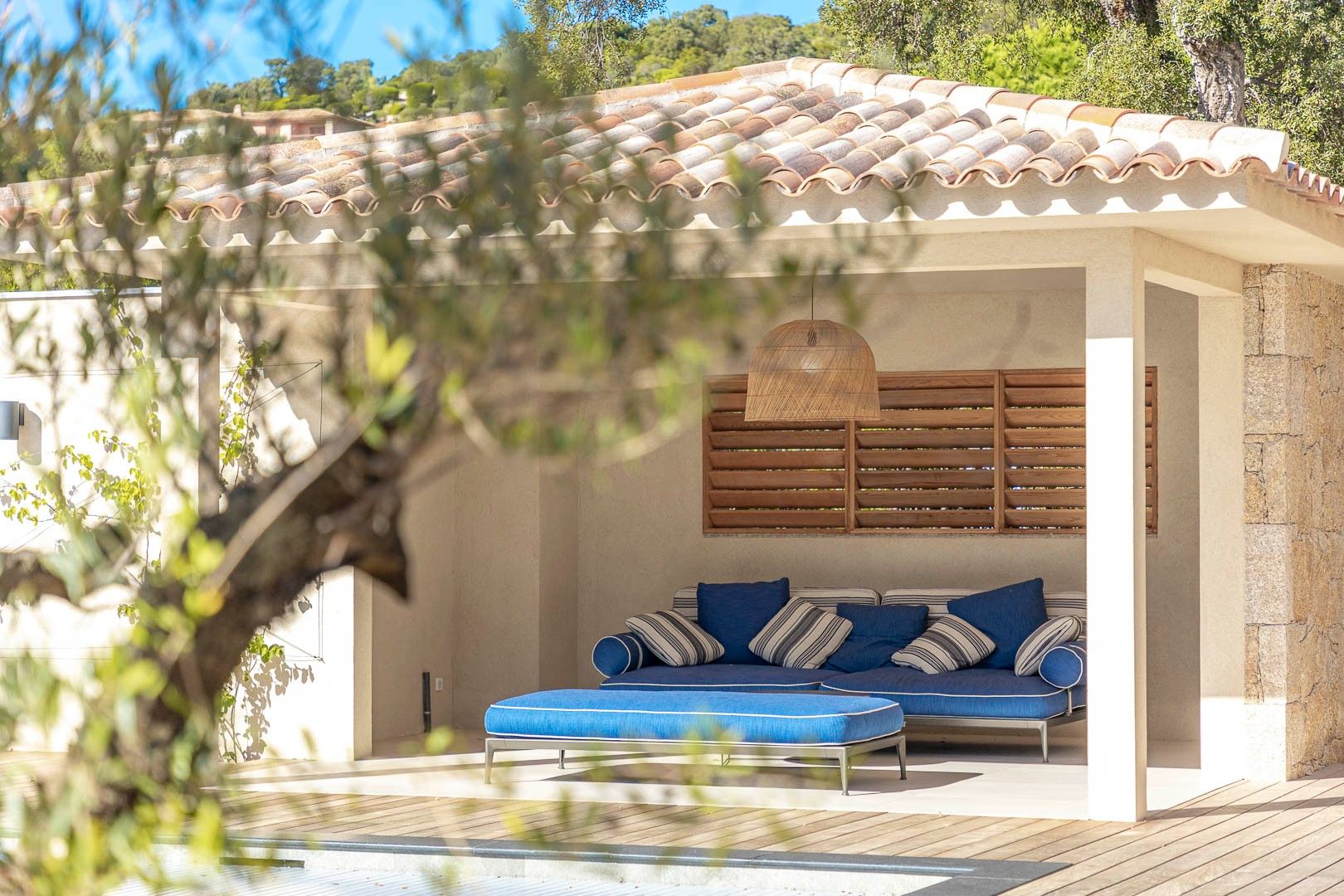 Location saisonnière Villa 6&nbsp;Pièces 250&nbsp;m² Sainte-Lucie De Porto-Vecchio