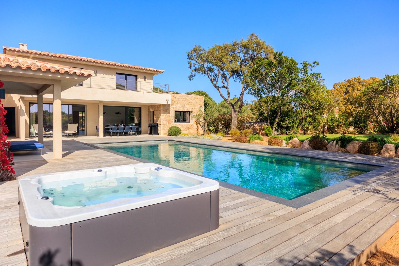 Location saisonnière Villa 6&nbsp;Pièces 250&nbsp;m² Sainte-Lucie De Porto-Vecchio