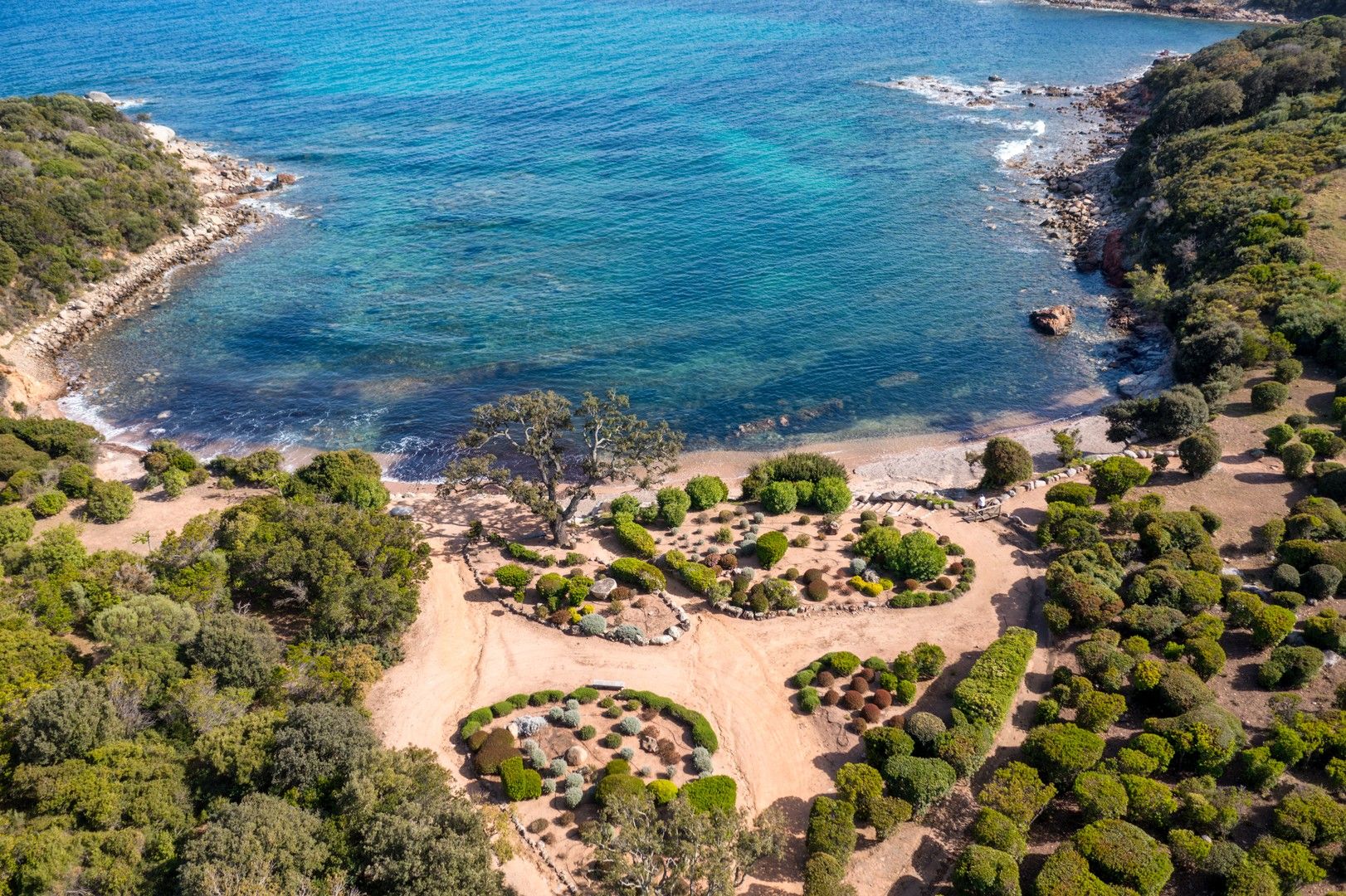 Location saisonnière Villa 6&nbsp;Pièces 250&nbsp;m² Sainte-Lucie De Porto-Vecchio