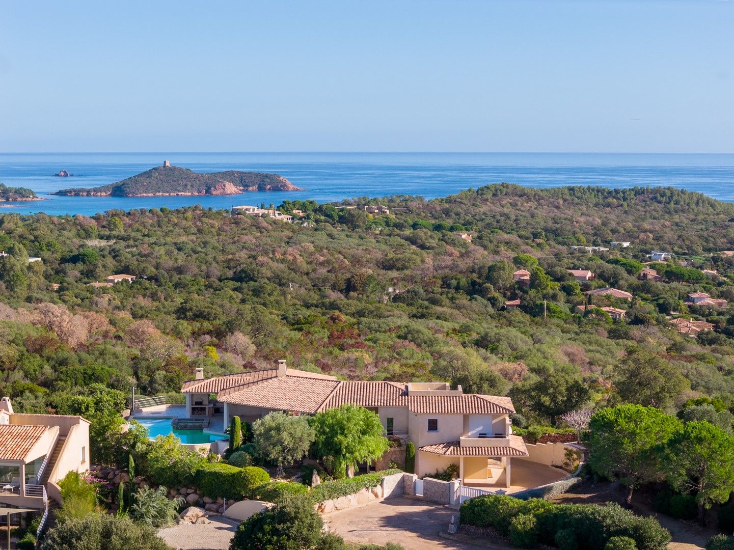 Acheter Villa 8&nbsp;Pièces 234&nbsp;m² Sainte-Lucie De Porto-Vecchio