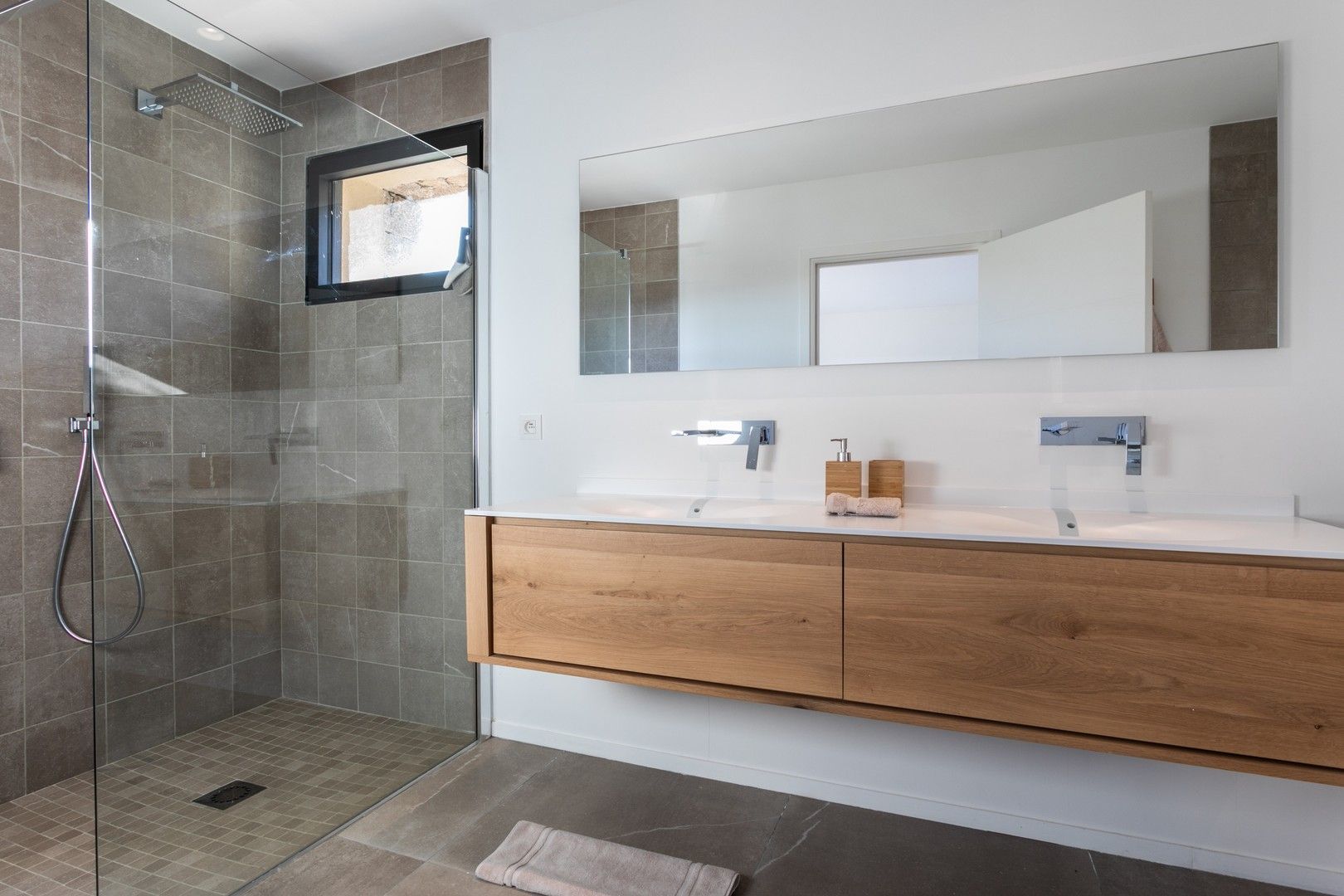 Location saisonnière Villa 5&nbsp;Pièces 300&nbsp;m² Bonifacio