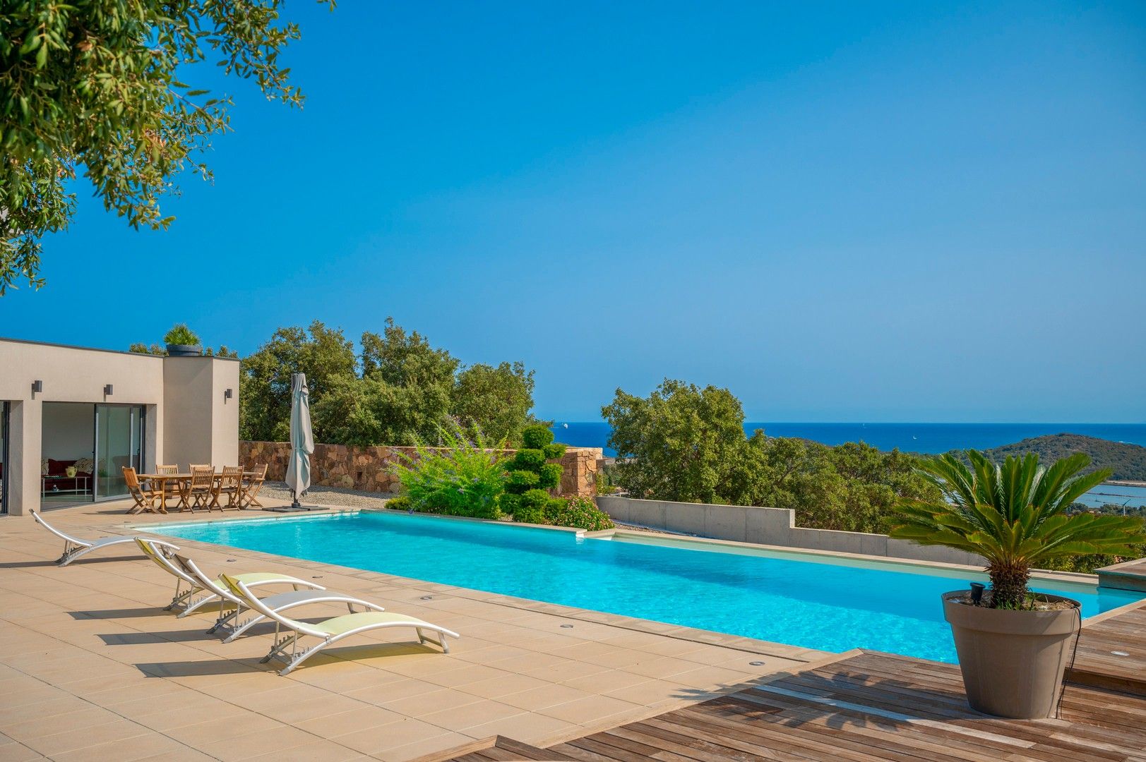 Acheter Villa 9&nbsp;Pièces 595&nbsp;m² Sainte-Lucie De Porto-Vecchio