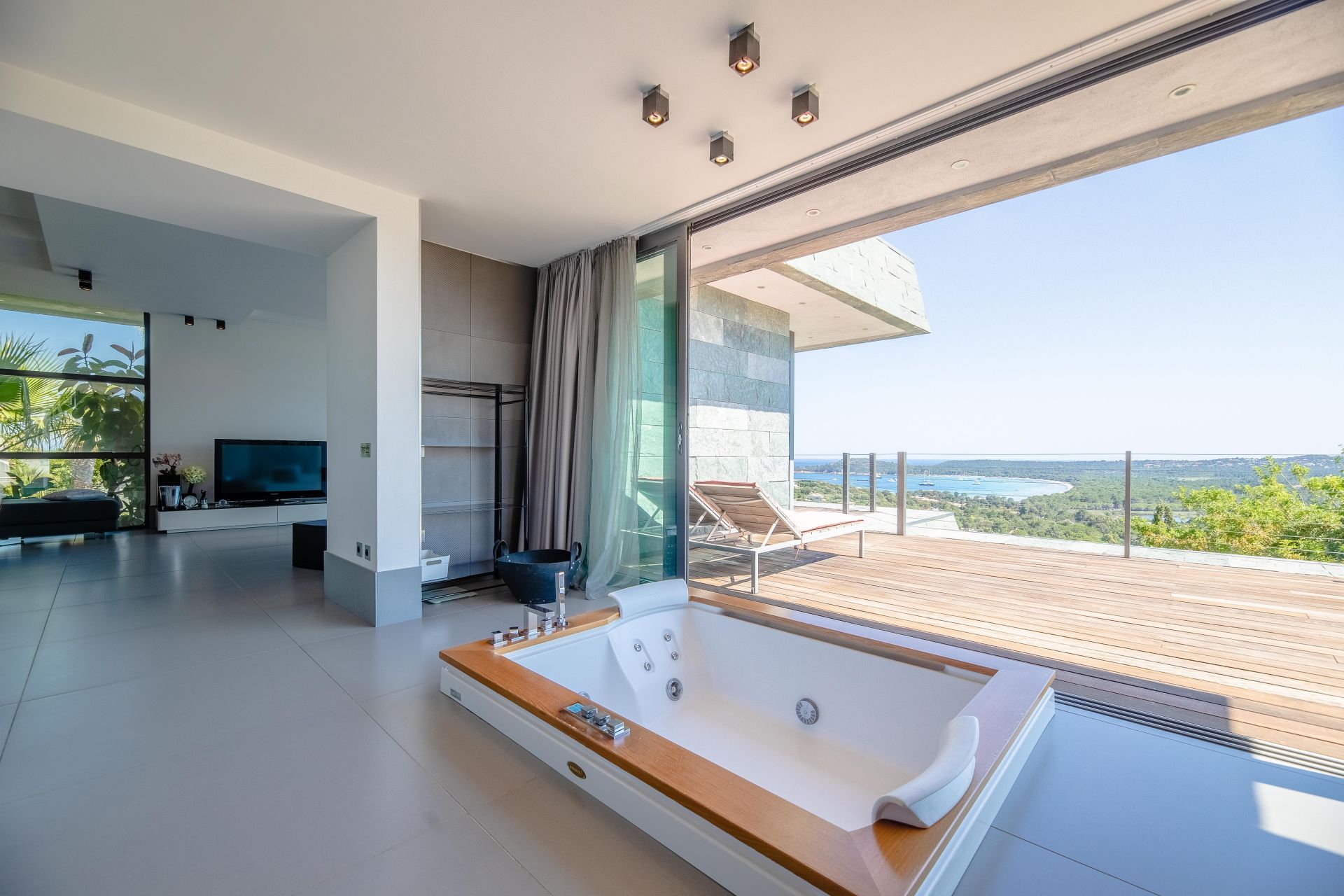 Acheter Villa 7&nbsp;Pièces 315&nbsp;m² Sainte-Lucie De Porto-Vecchio