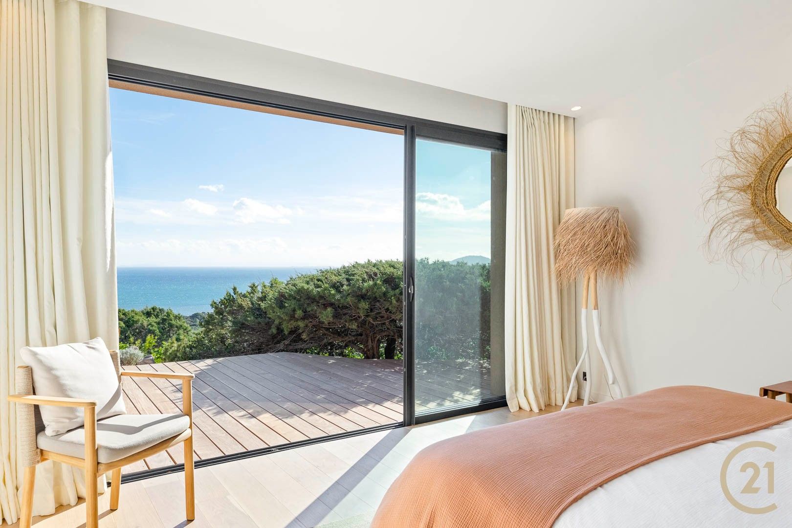 Location saisonnière Villa 7&nbsp;Pièces 300&nbsp;m² Porto-Vecchio