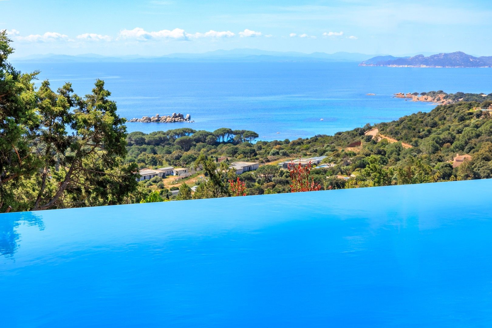 Location saisonnière Villa 7&nbsp;Pièces 300&nbsp;m² Porto-Vecchio