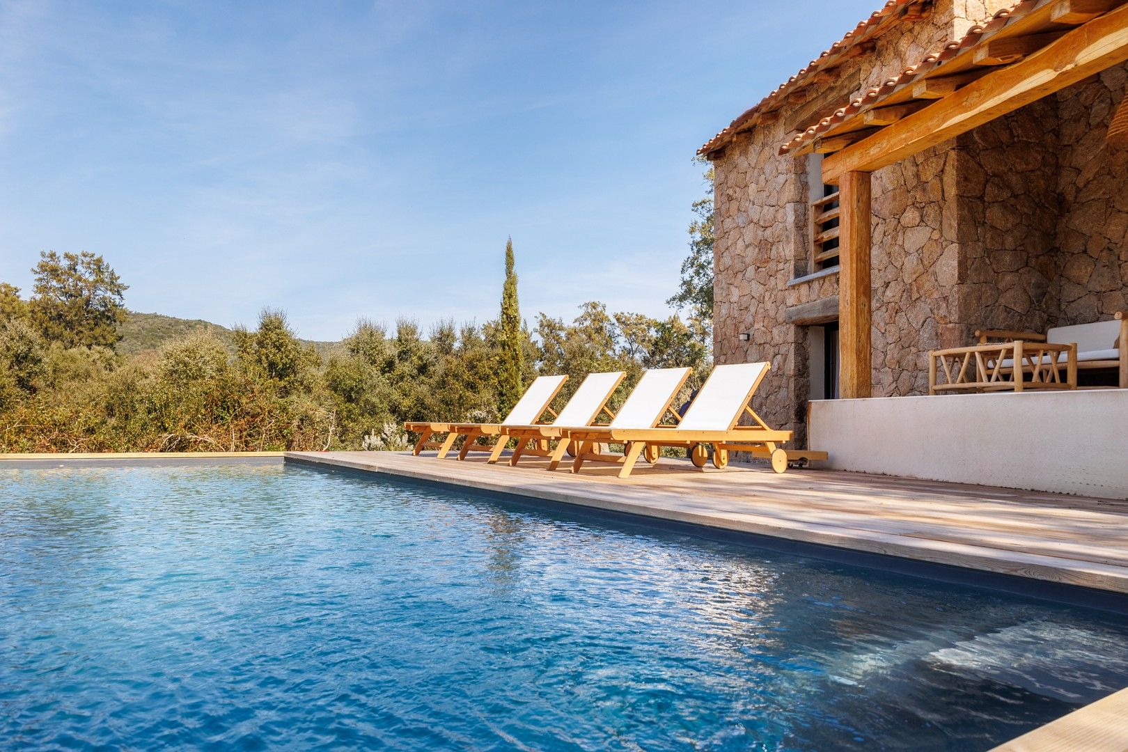 Location saisonnière Villa 4&nbsp;Pièces 95&nbsp;m² Sainte-Lucie-De-Porto-Vecchio