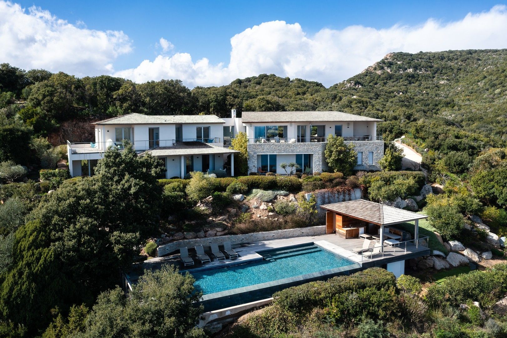 Location saisonnière Villa 8&nbsp;Pièces 400&nbsp;m² Porto-Vecchio
