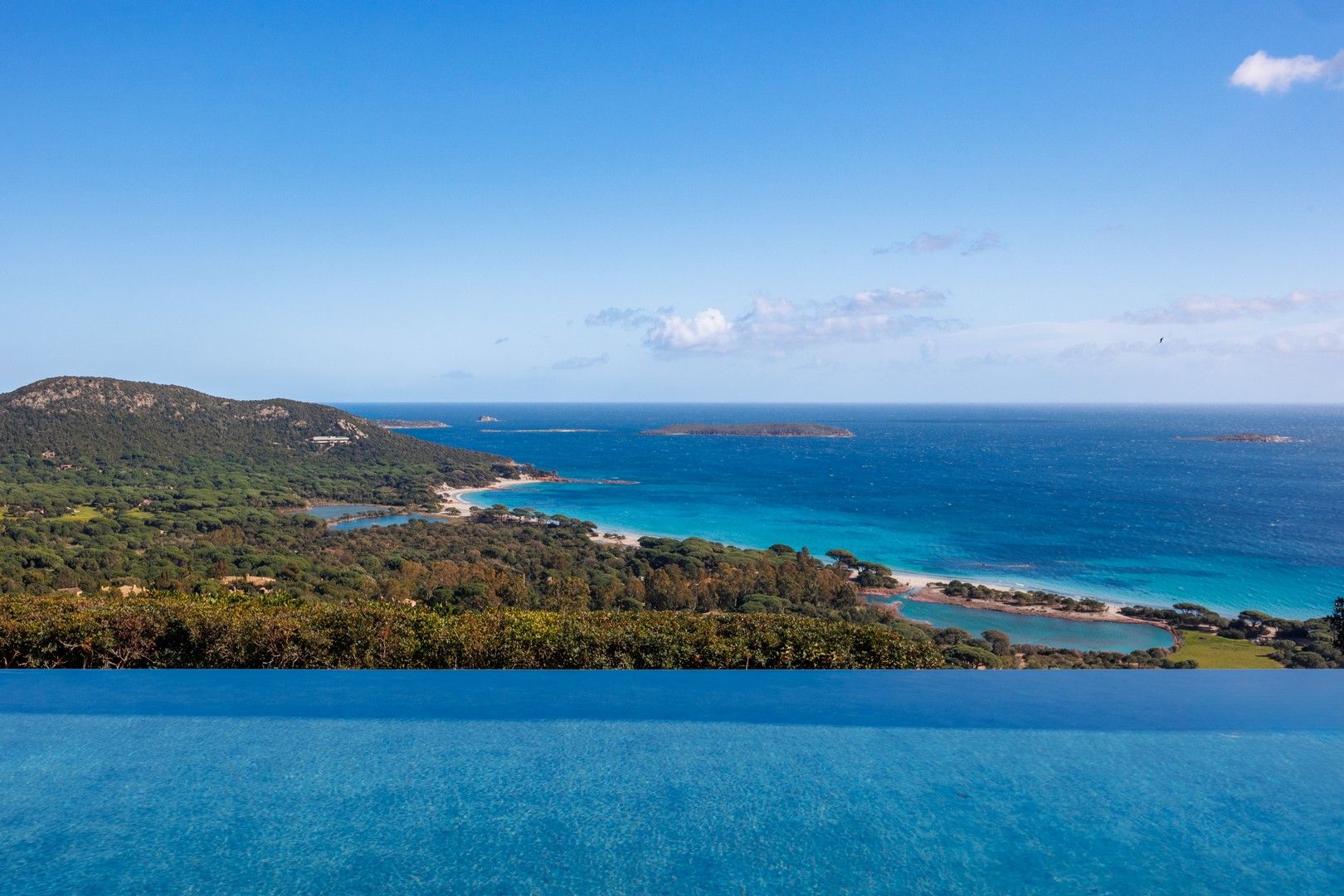 Location saisonnière Villa 8&nbsp;Pièces 400&nbsp;m² Porto-Vecchio