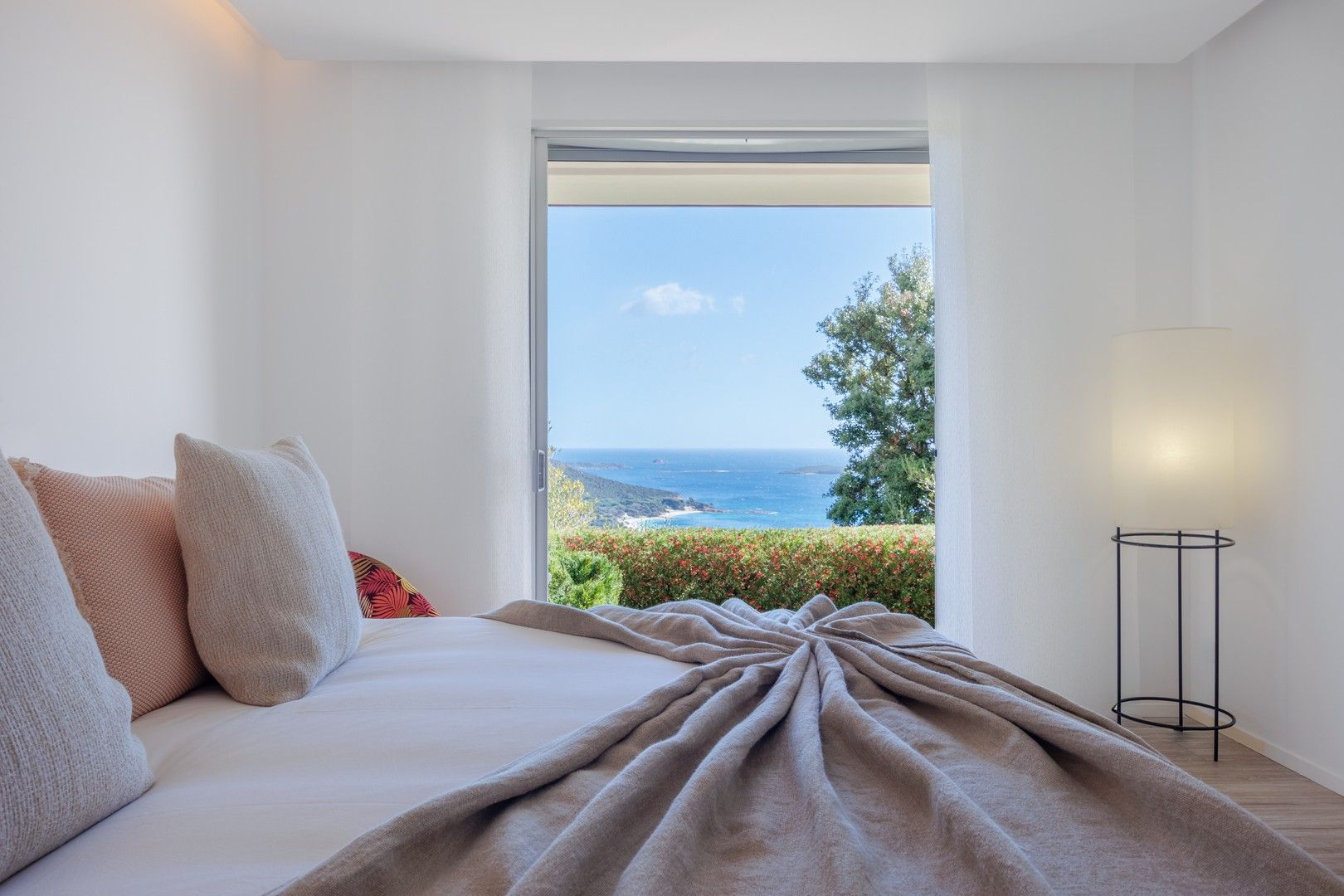 Location saisonnière Villa 8&nbsp;Pièces 400&nbsp;m² Porto-Vecchio