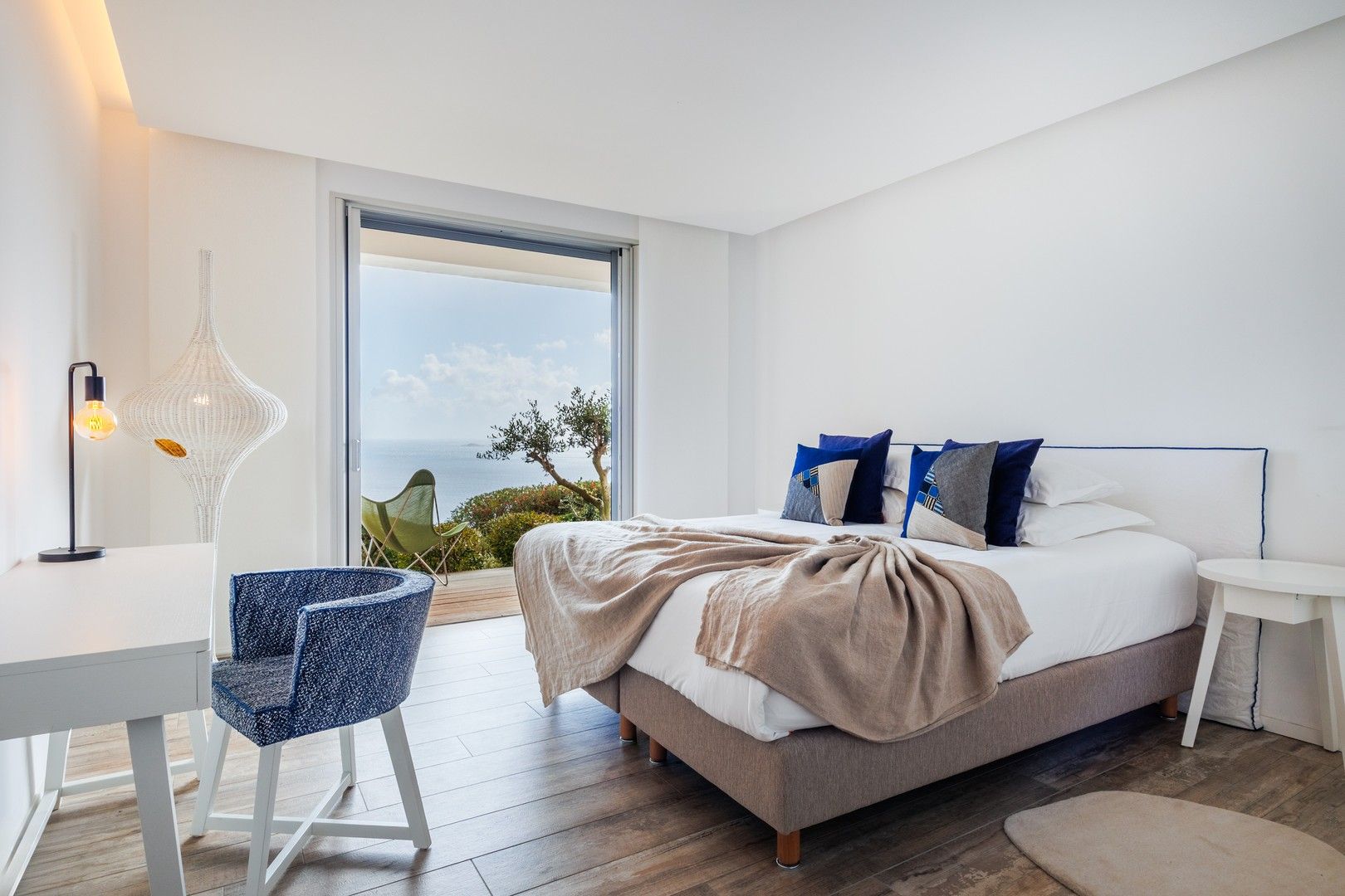 Location saisonnière Villa 8&nbsp;Pièces 400&nbsp;m² Porto-Vecchio