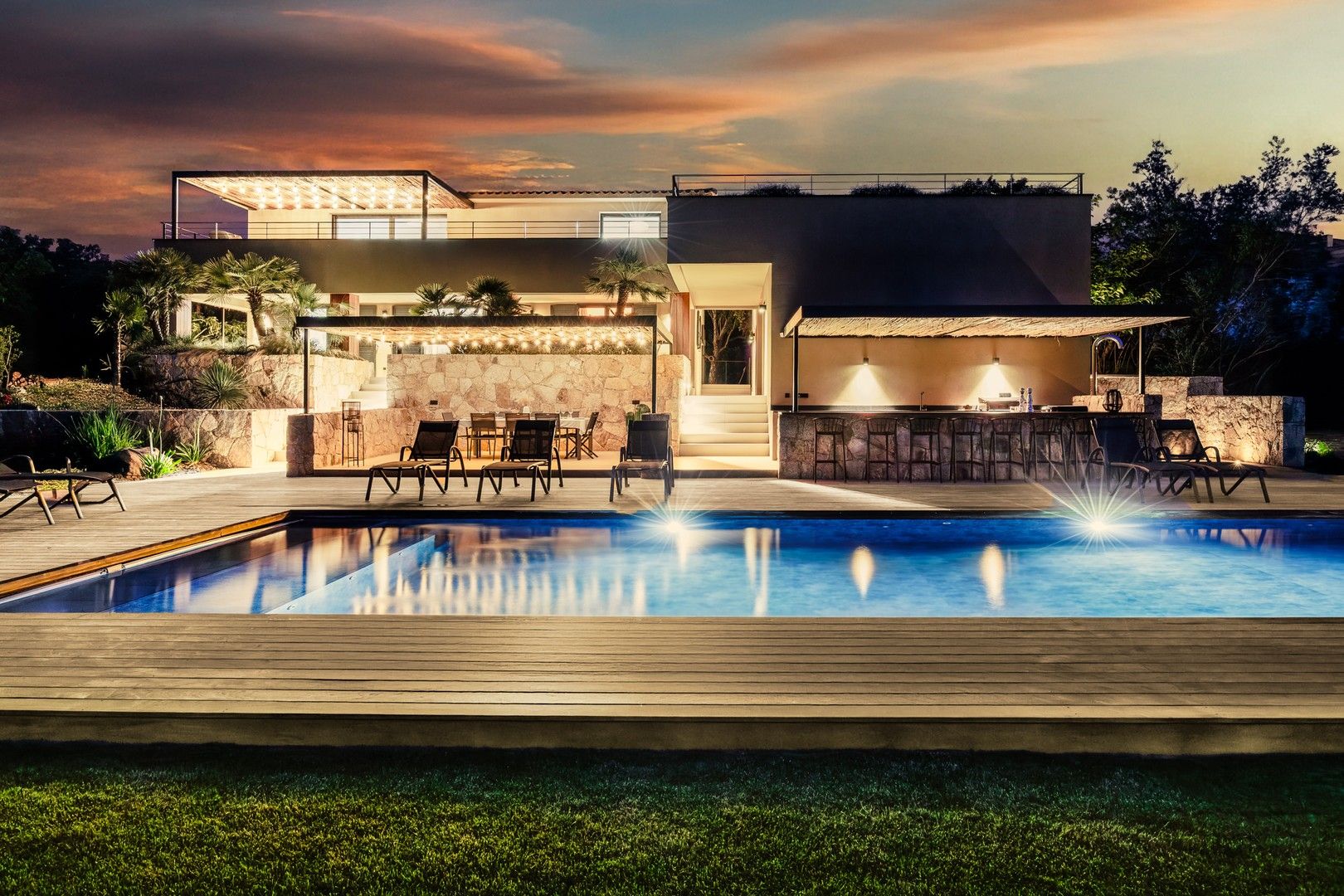 Location saisonnière Villa 7&nbsp;Pièces 300&nbsp;m² Sainte-Lucie De Porto-Vecchio