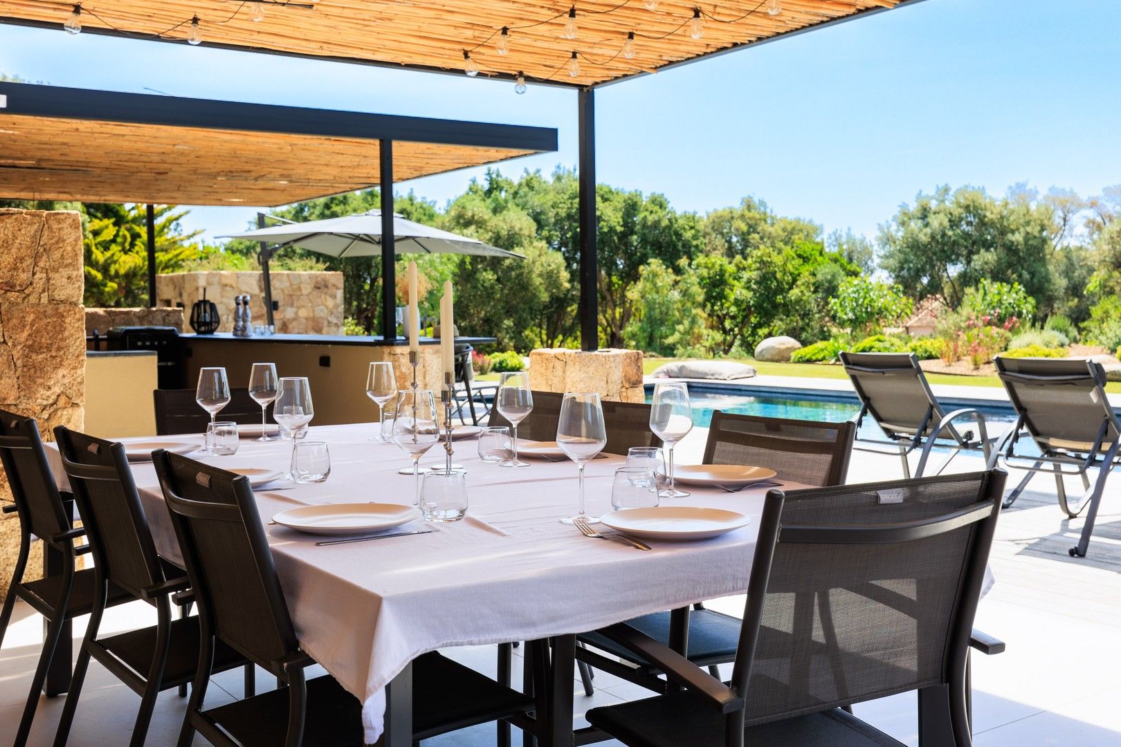Location saisonnière Villa 7&nbsp;Pièces 300&nbsp;m² Sainte-Lucie De Porto-Vecchio