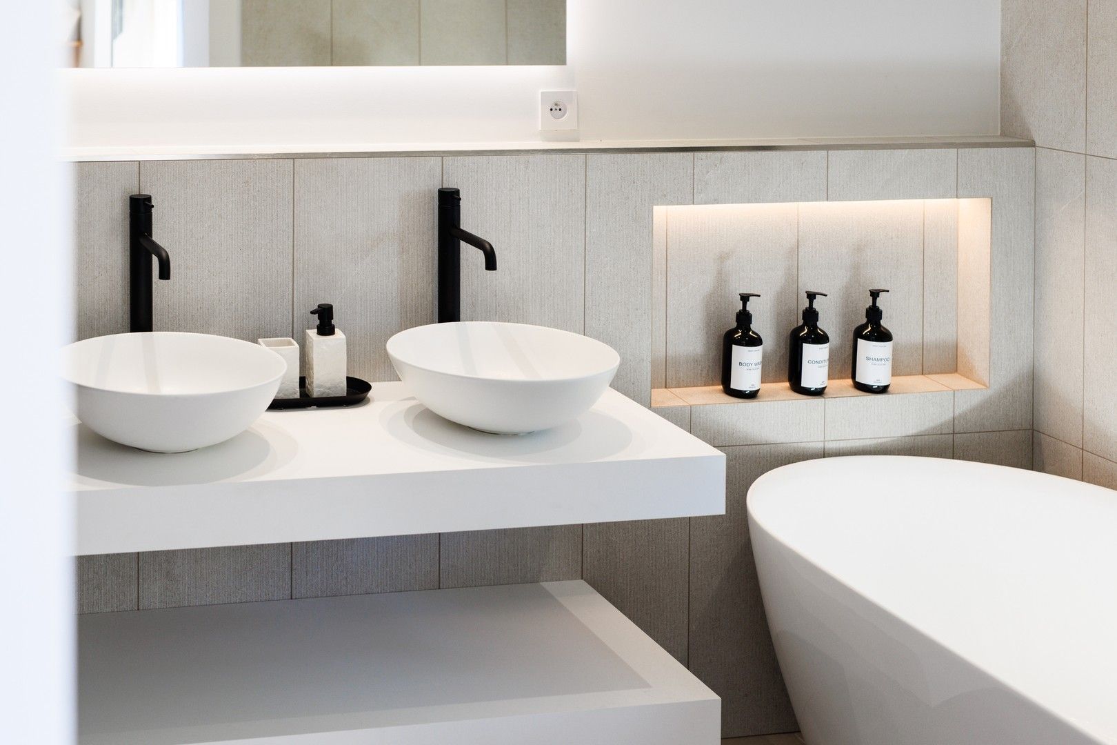 Location saisonnière Villa 7&nbsp;Pièces 300&nbsp;m² Sainte-Lucie De Porto-Vecchio