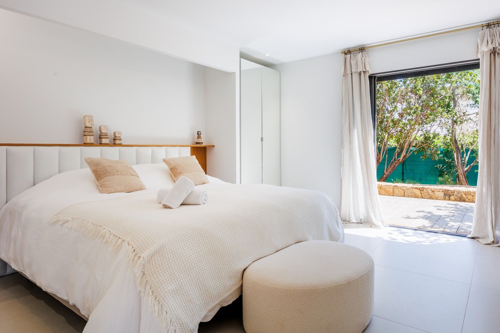 Location saisonnière Villa 7&nbsp;Pièces 300&nbsp;m² Sainte-Lucie De Porto-Vecchio