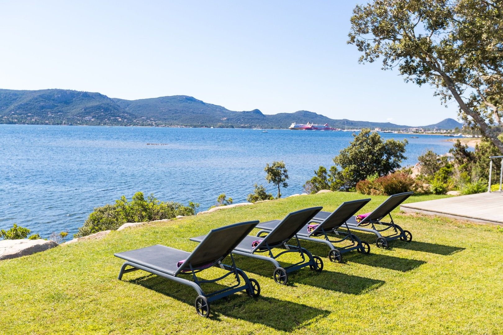 Location saisonnière Villa 8&nbsp;Pièces 200&nbsp;m² Porto-Vecchio