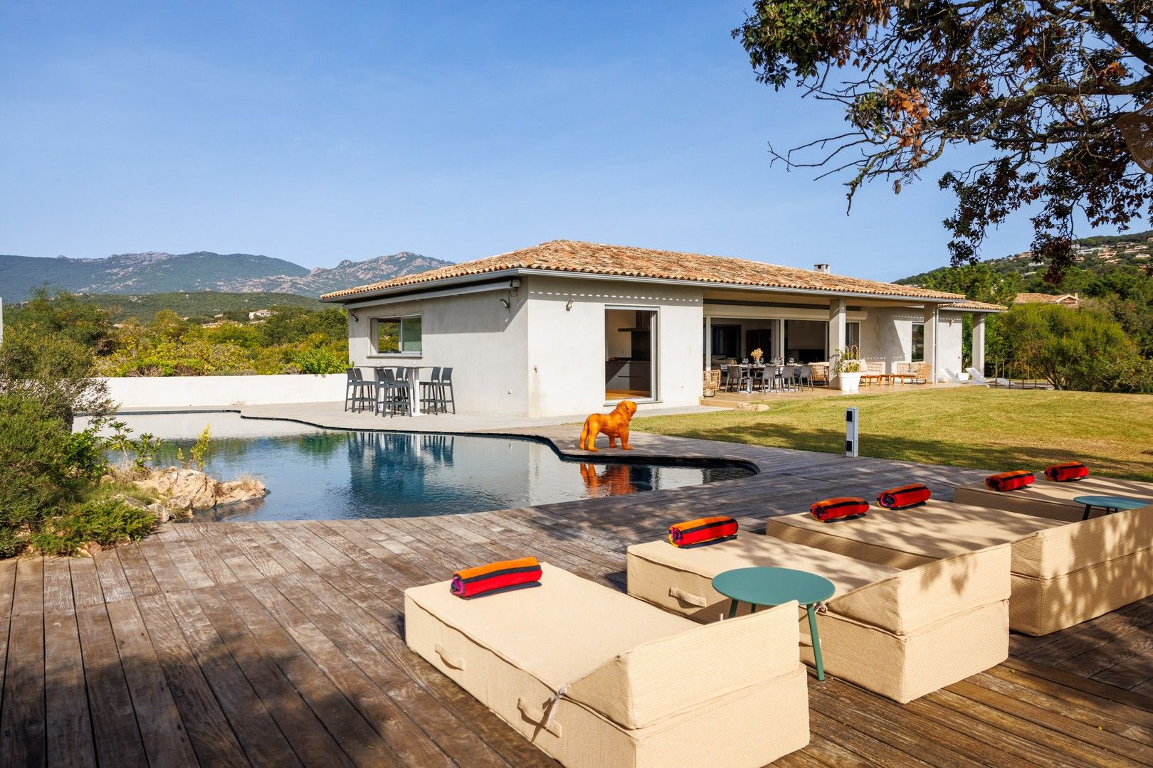 Location saisonnière Villa 8&nbsp;Pièces 200&nbsp;m² Porto-Vecchio
