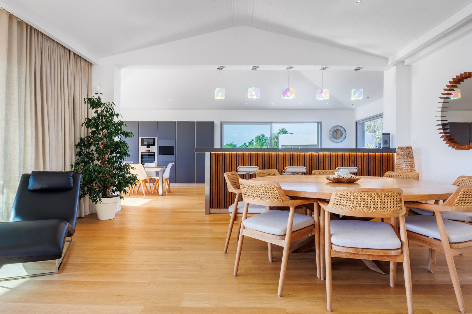 Location saisonnière Villa 8&nbsp;Pièces 200&nbsp;m² Porto-Vecchio