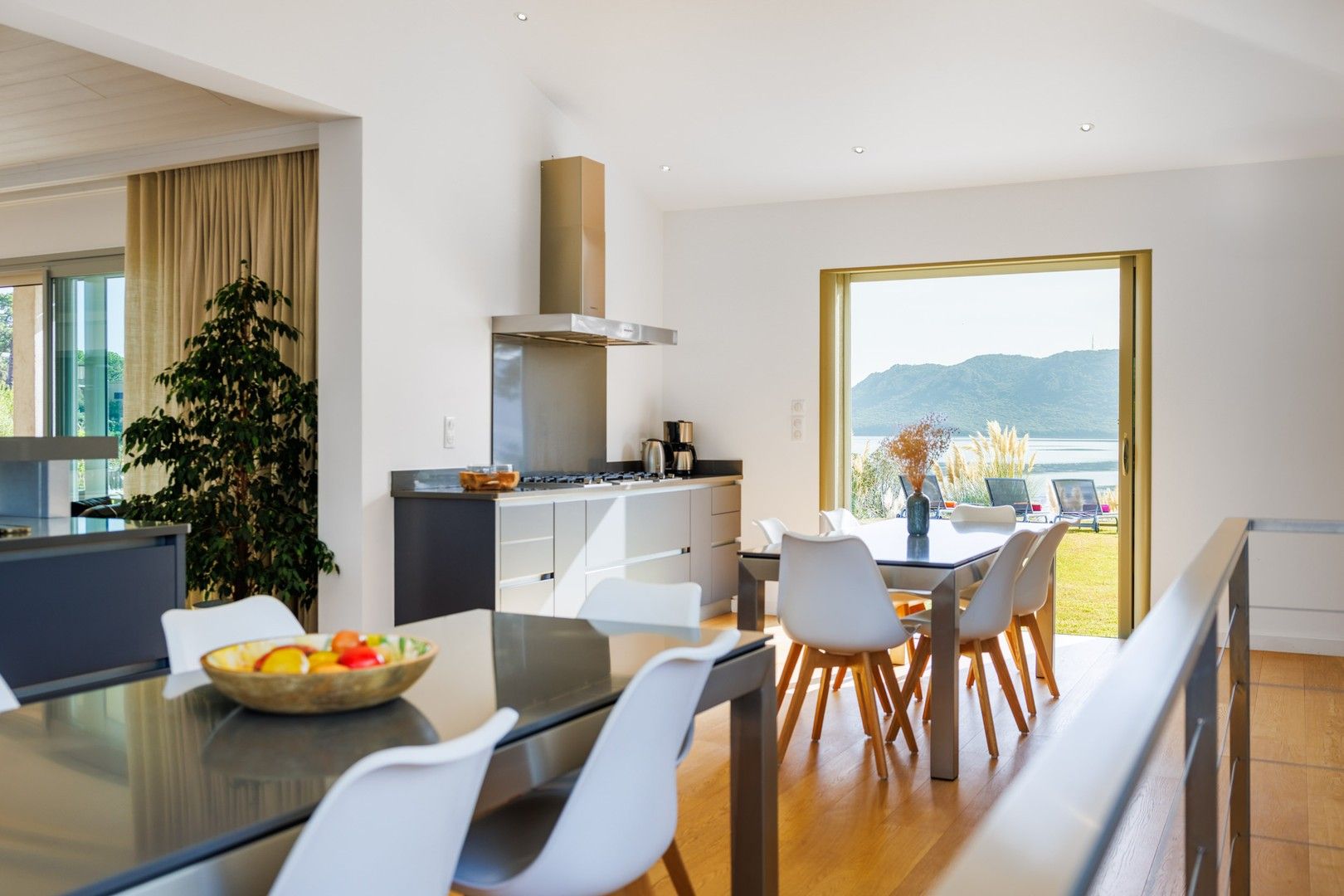 Location saisonnière Villa 8&nbsp;Pièces 200&nbsp;m² Porto-Vecchio