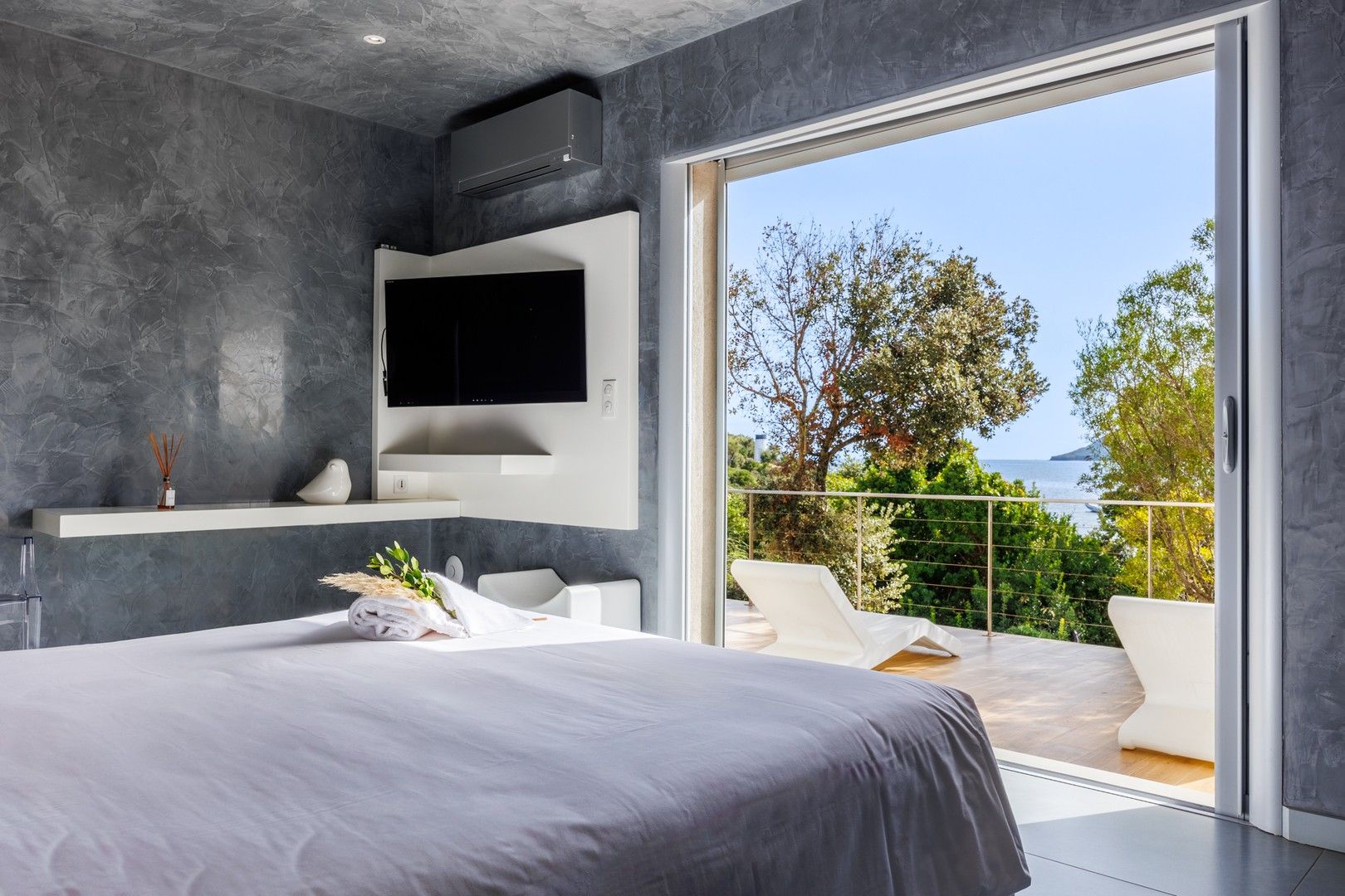 Location saisonnière Villa 8&nbsp;Pièces 200&nbsp;m² Porto-Vecchio
