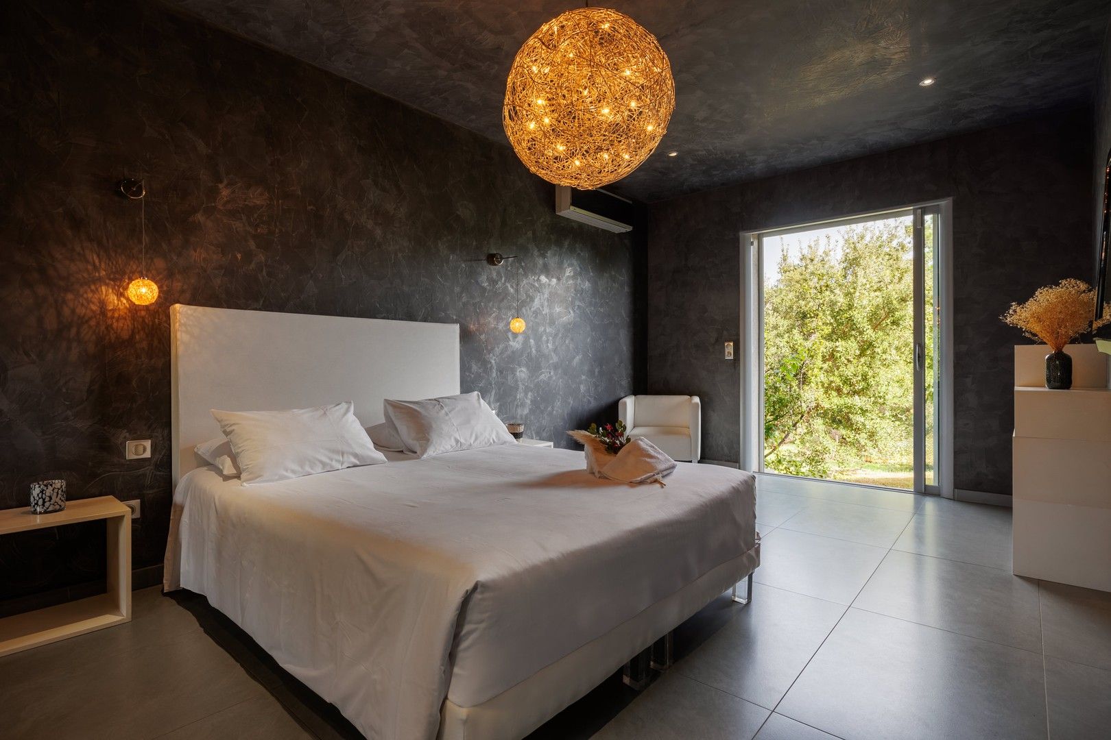 Location saisonnière Villa 8&nbsp;Pièces 200&nbsp;m² Porto-Vecchio