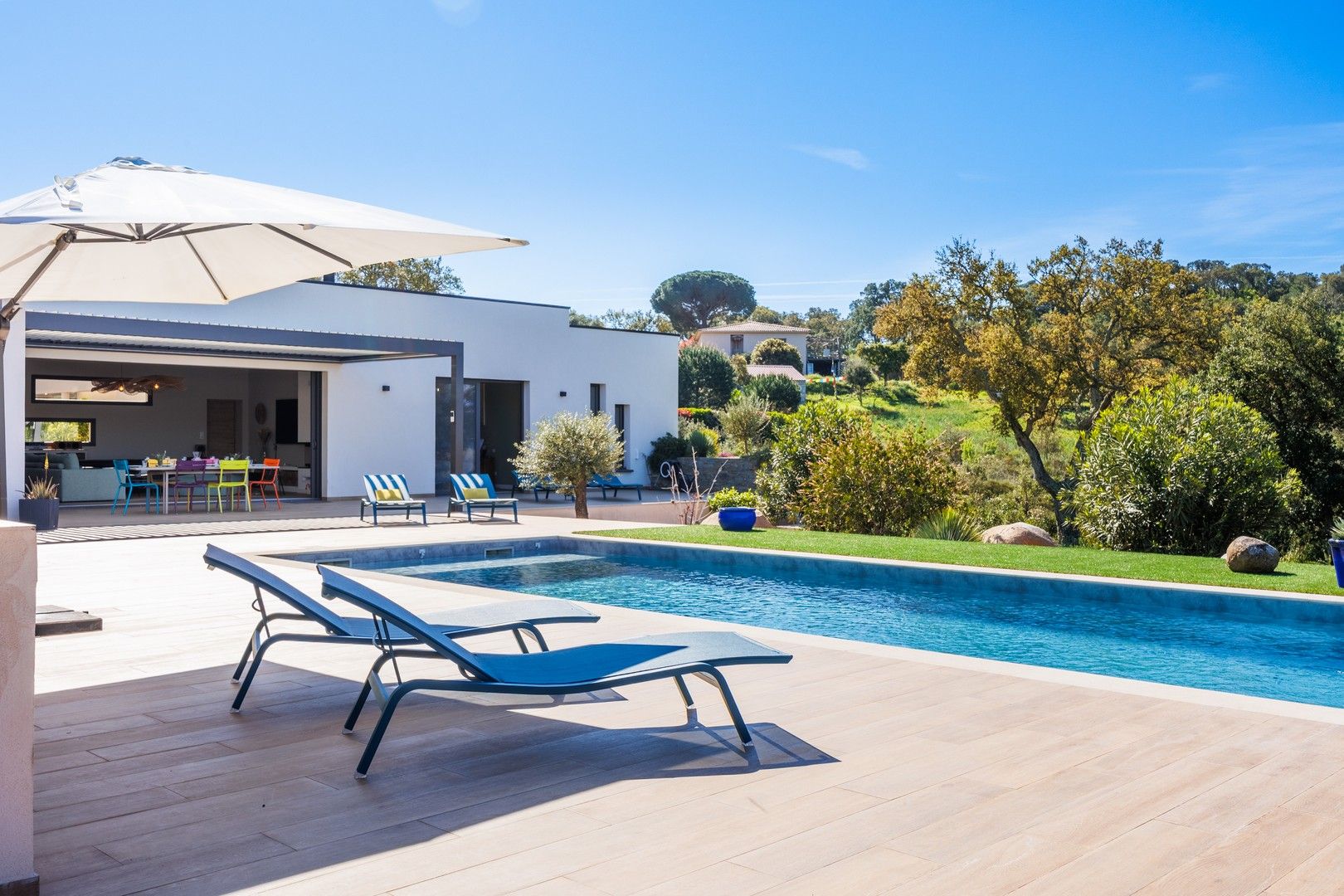 Location saisonnière Villa 4&nbsp;Pièces 190&nbsp;m² Sainte-Lucie De Porto-Vecchio