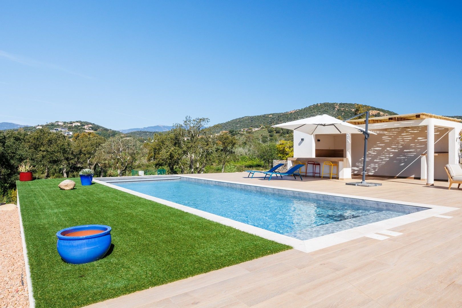 Location saisonnière Villa 4&nbsp;Pièces 190&nbsp;m² Sainte-Lucie De Porto-Vecchio