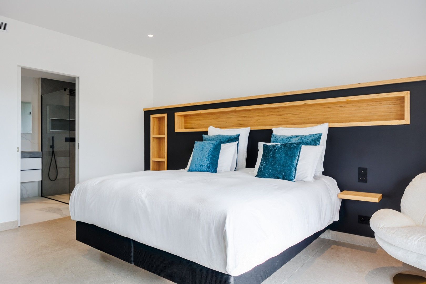 Location saisonnière Villa 5&nbsp;Pièces 200&nbsp;m² Porto-Vecchio