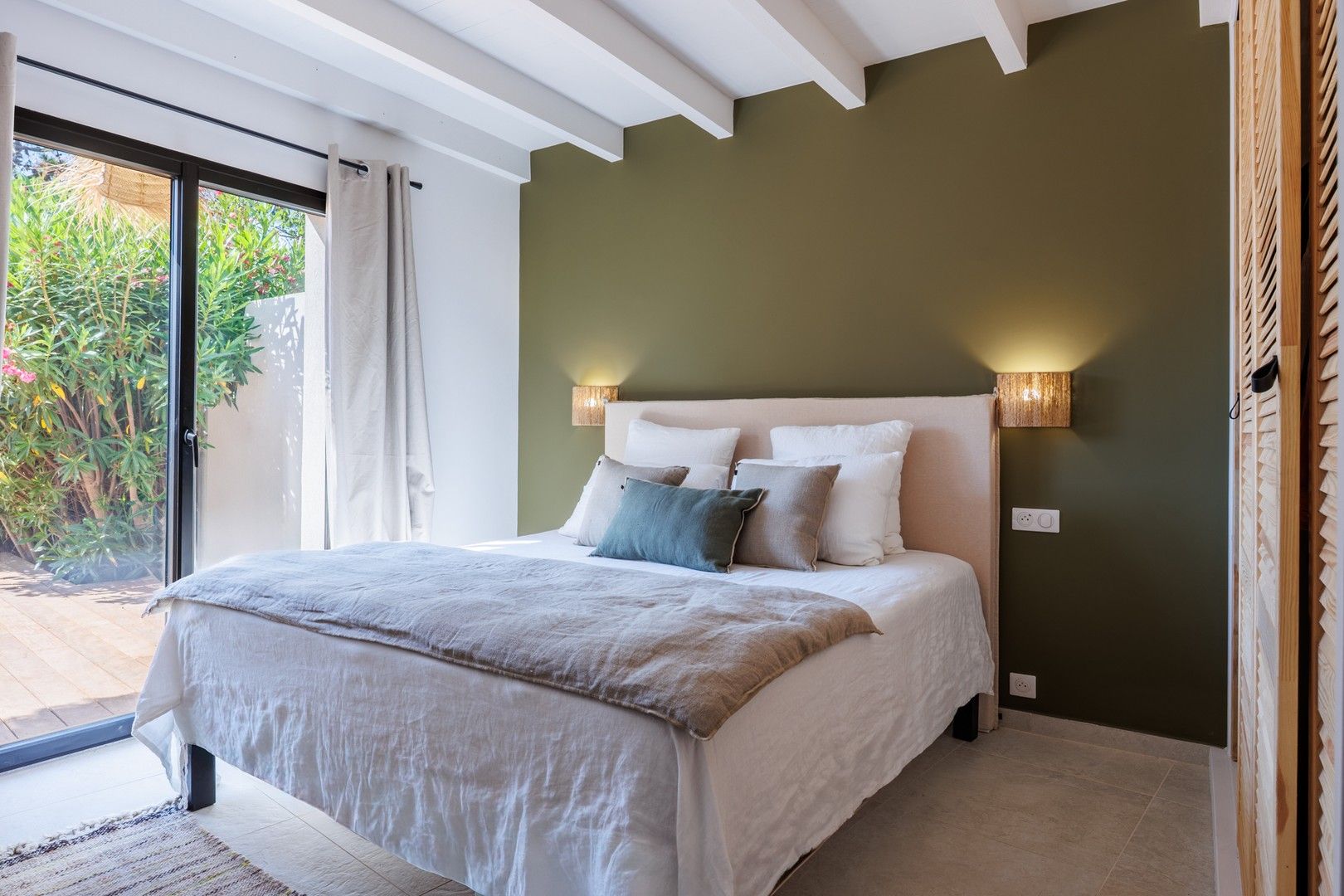 Location saisonnière Villa 5&nbsp;Pièces 150&nbsp;m² Lecci